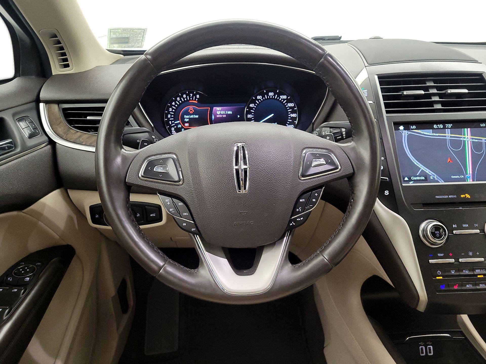 Thumbnail: 2018 Lincoln MKC - 10