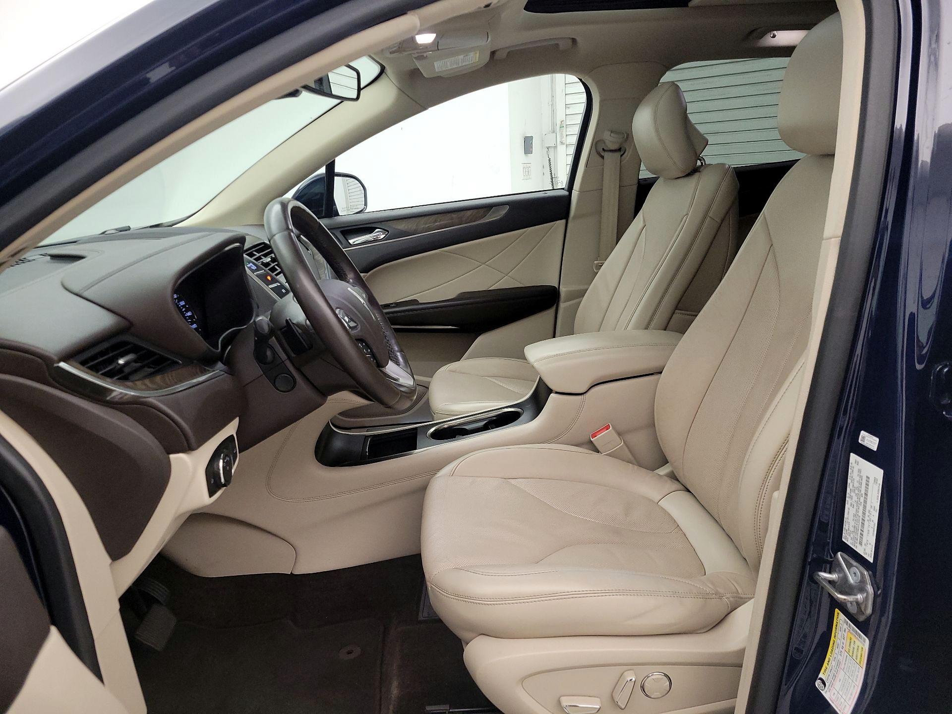 Thumbnail: 2018 Lincoln MKC - 11