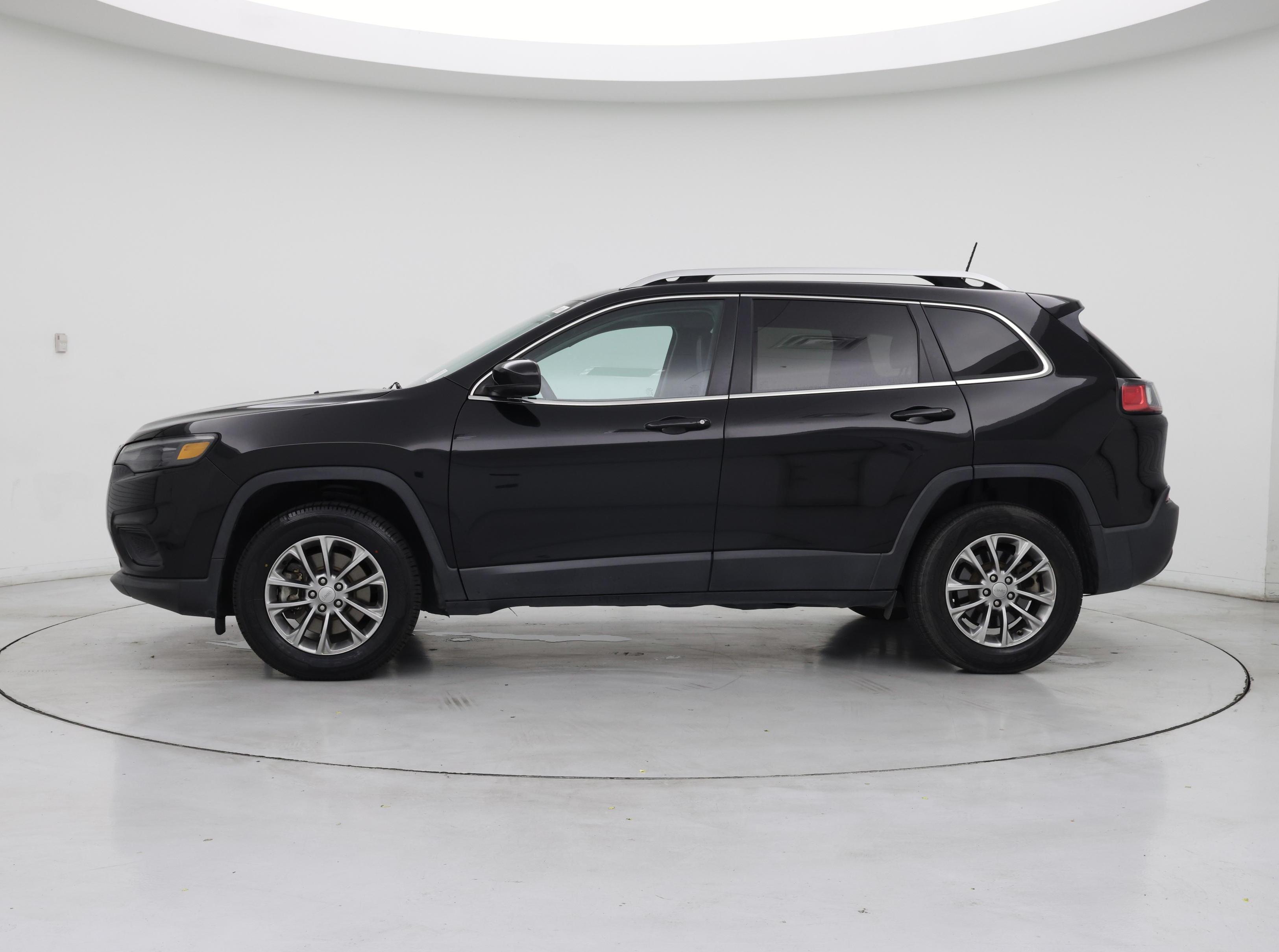 Thumbnail: 2020 Jeep Cherokee - 3
