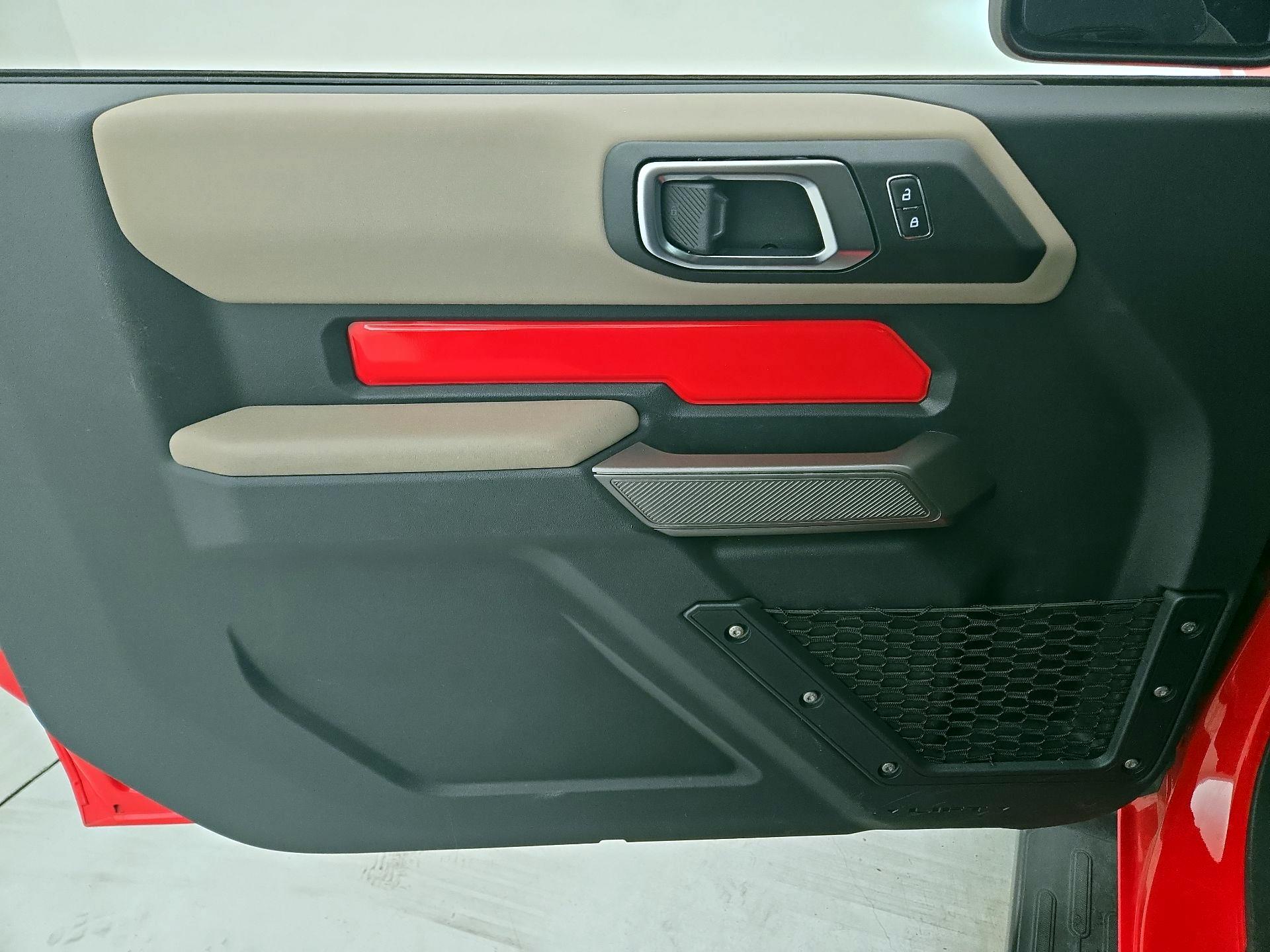 Thumbnail: 2021 Ford Bronco - 12
