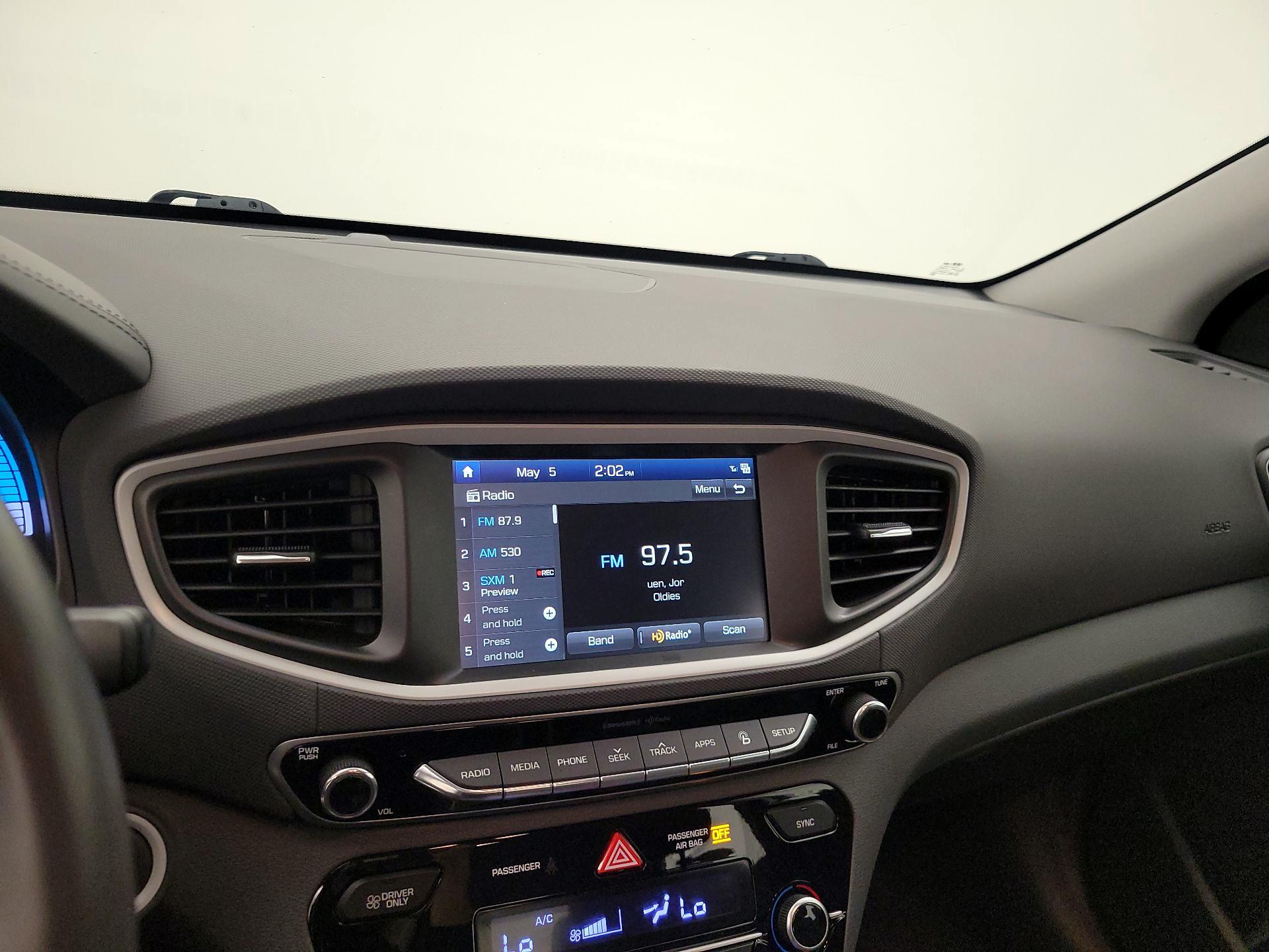 Thumbnail: 2019 Hyundai Ioniq - 15