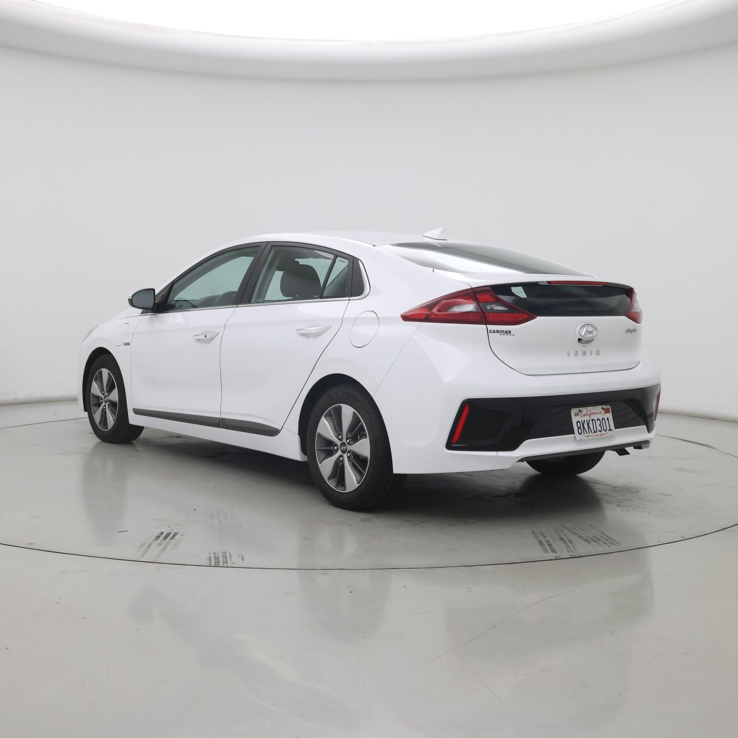 Thumbnail: 2019 Hyundai Ioniq - 2