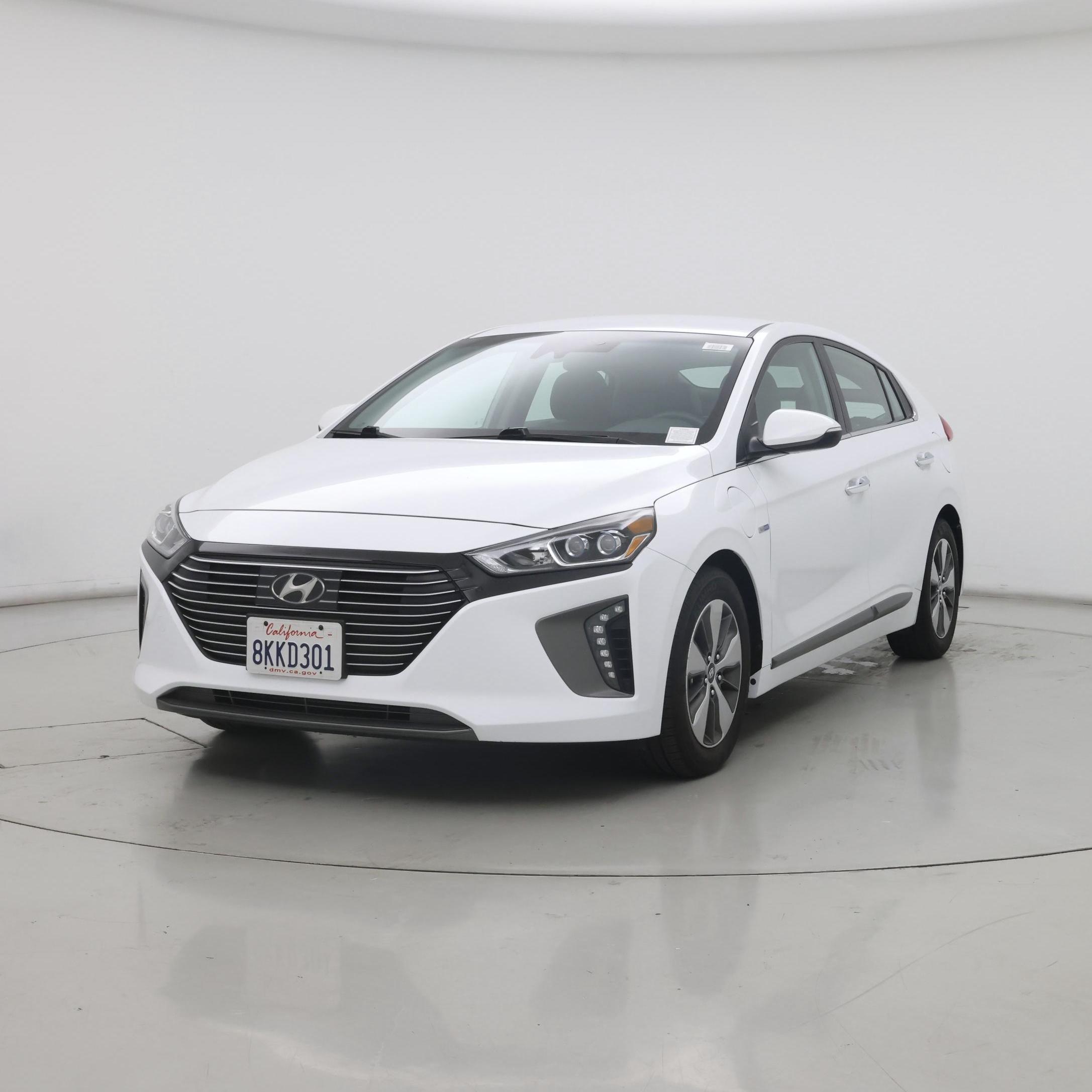 Thumbnail: 2019 Hyundai Ioniq - 4