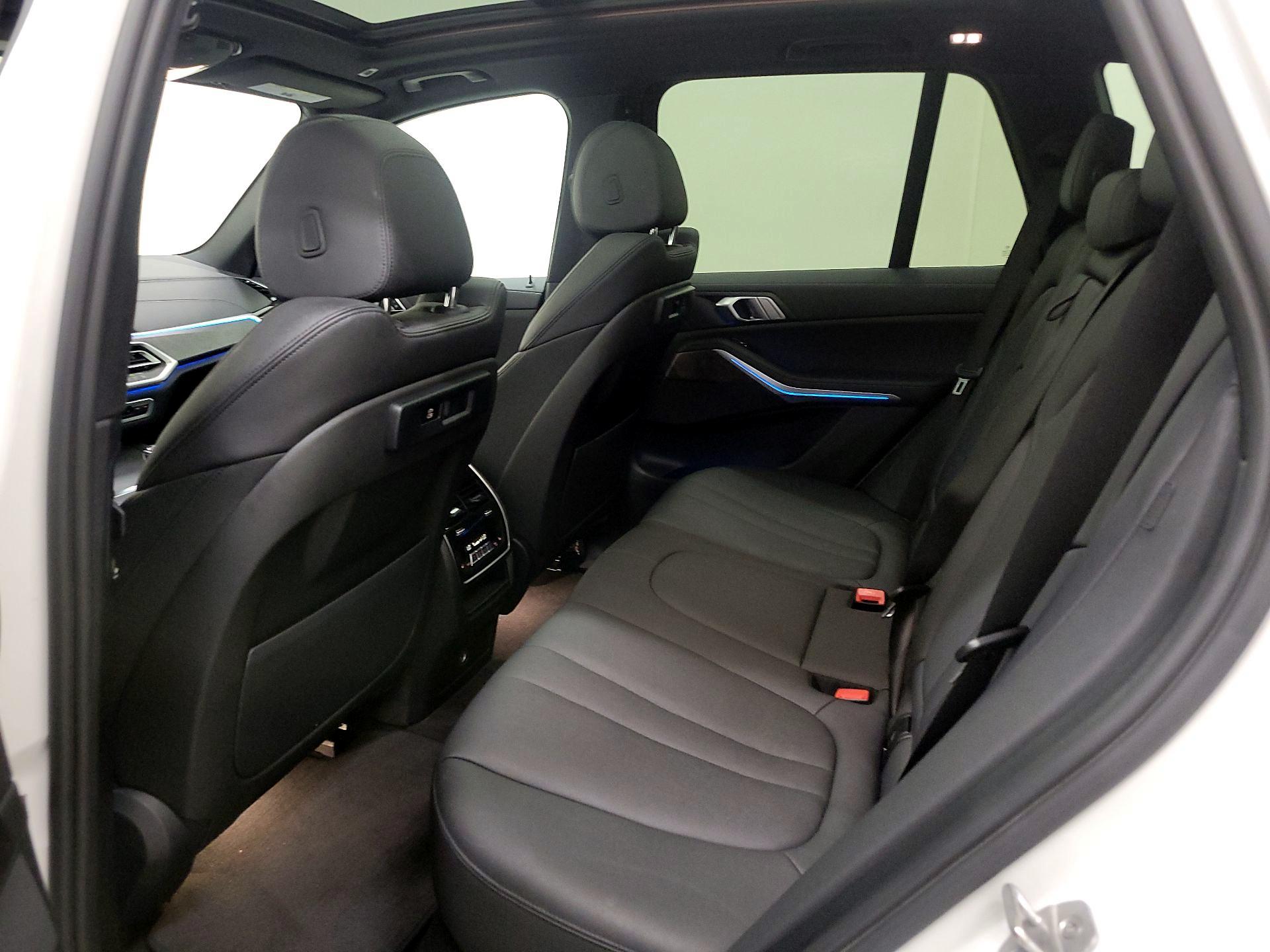 Thumbnail: 2022 BMW X5 - 20