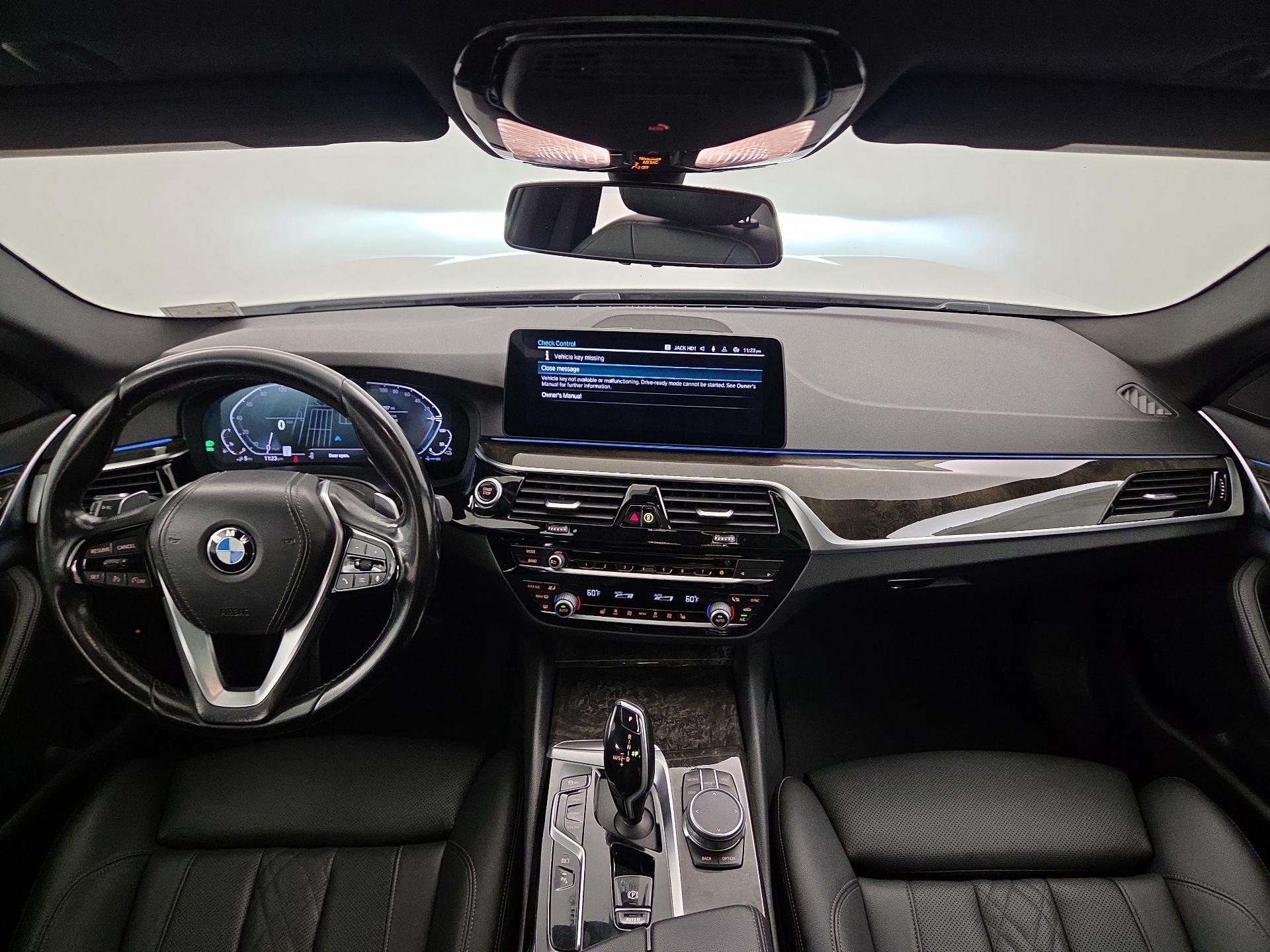 Thumbnail: 2021 BMW 5 Series - 9