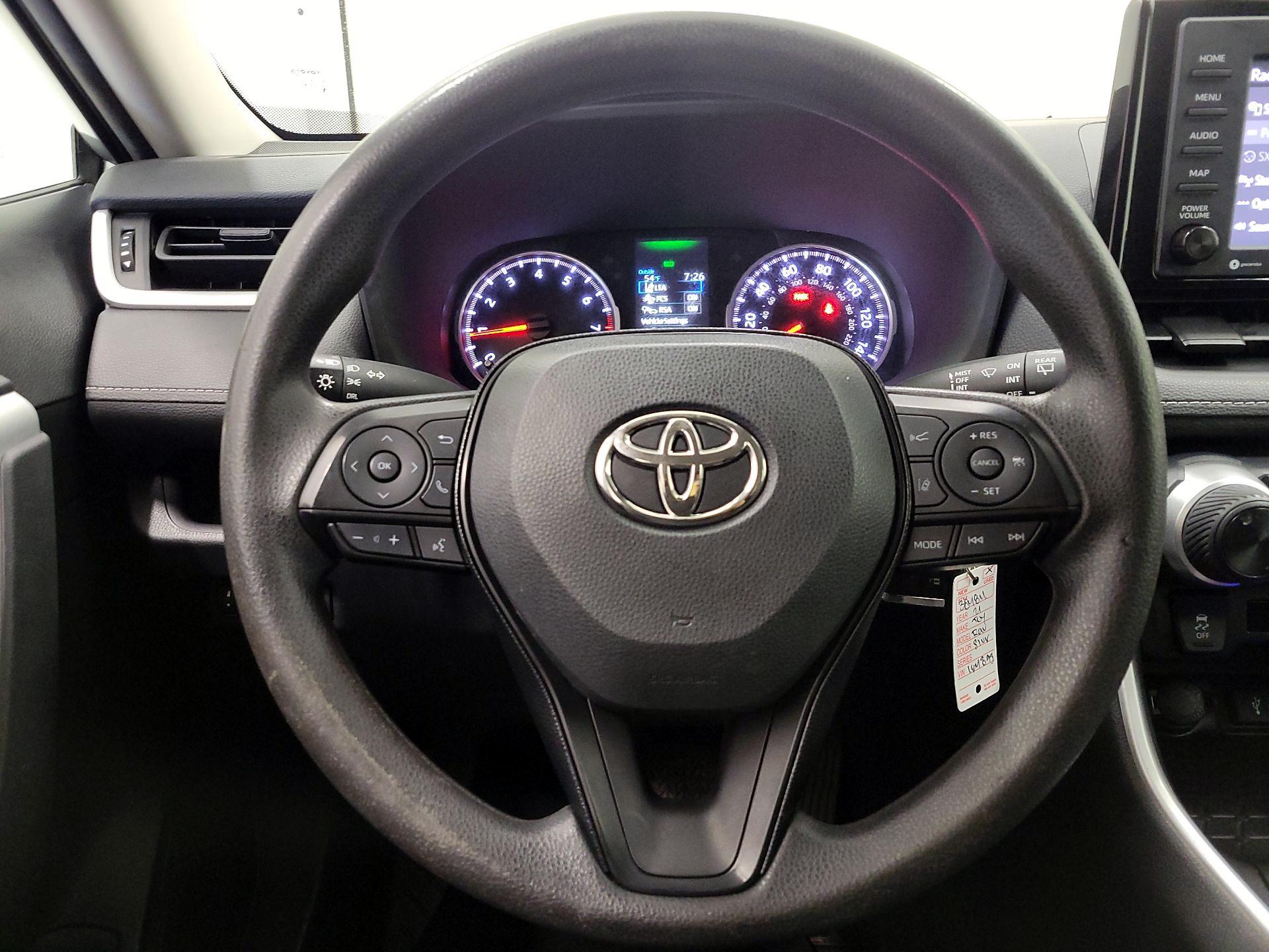 Thumbnail: 2021 Toyota RAV4 - 10