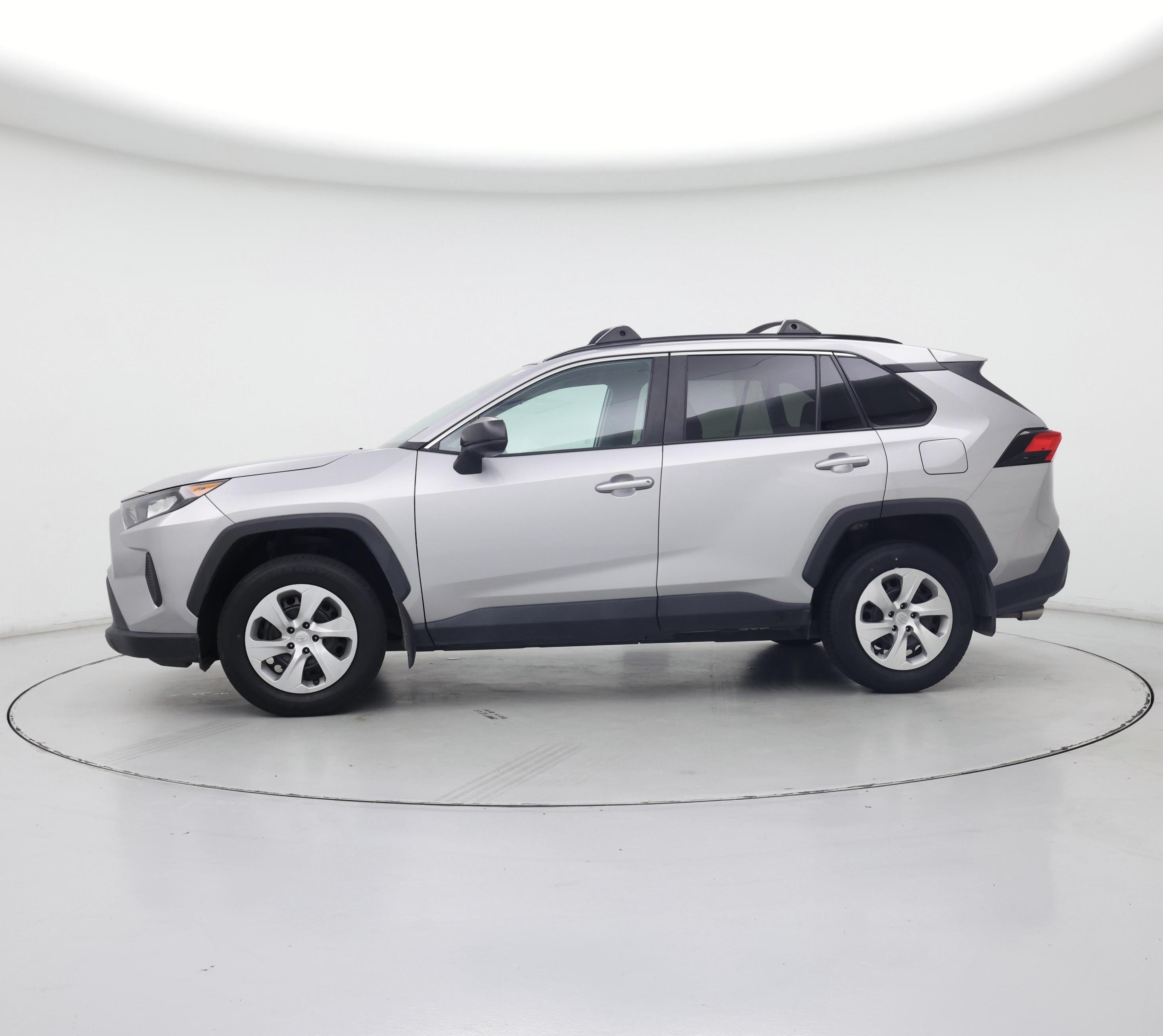 Thumbnail: 2021 Toyota RAV4 - 3