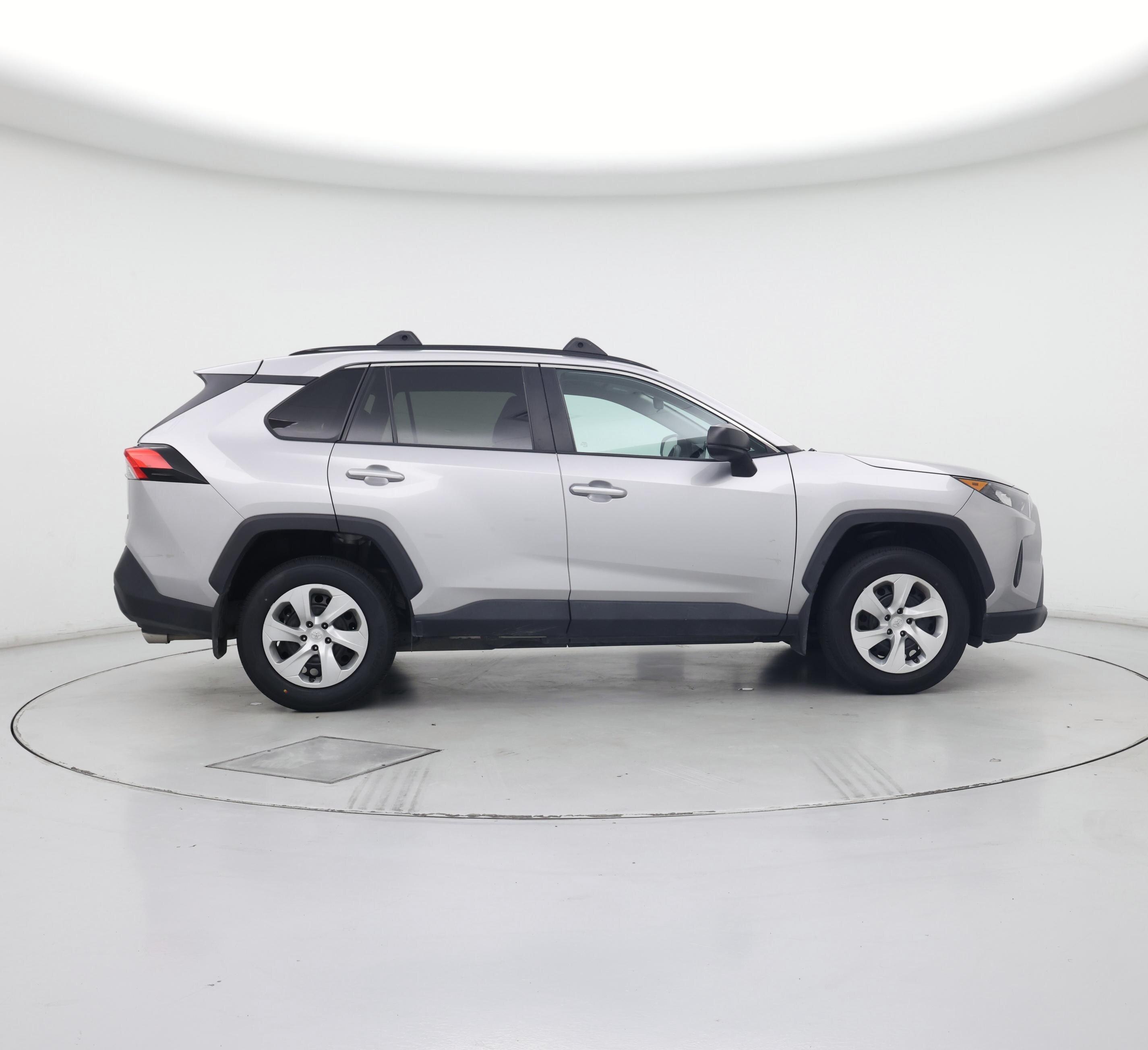 Thumbnail: 2021 Toyota RAV4 - 7