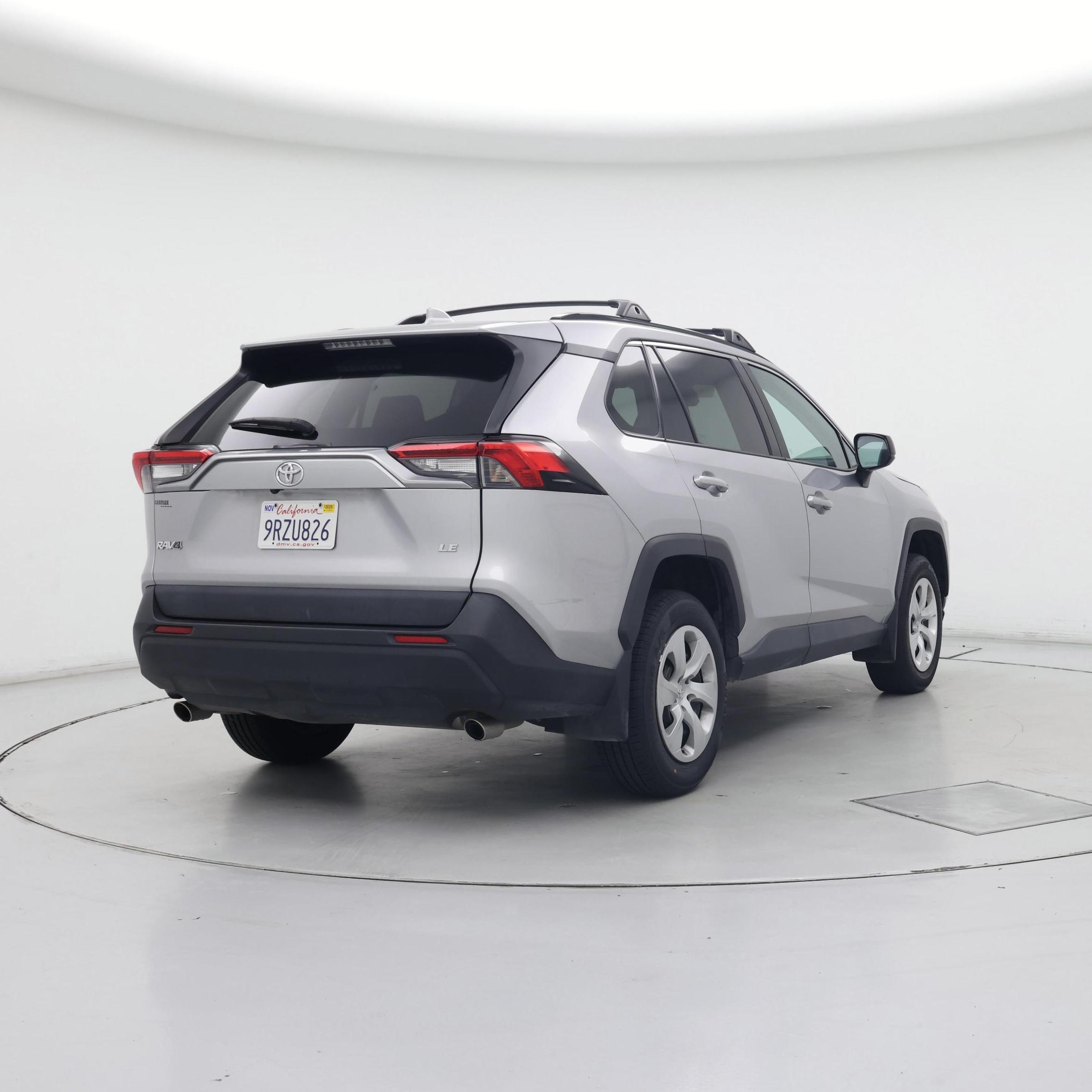 Thumbnail: 2021 Toyota RAV4 - 8