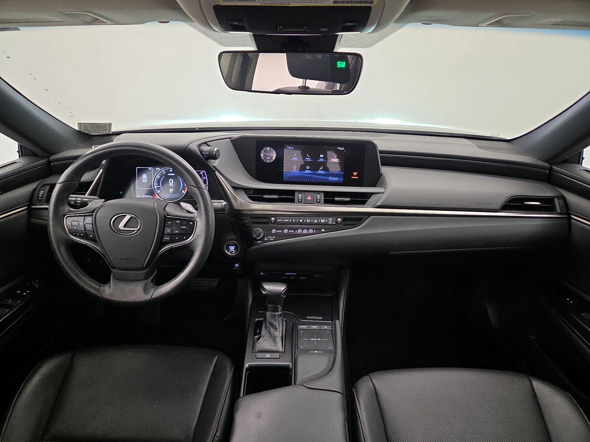 Thumbnail: 2020 Lexus ES - 9