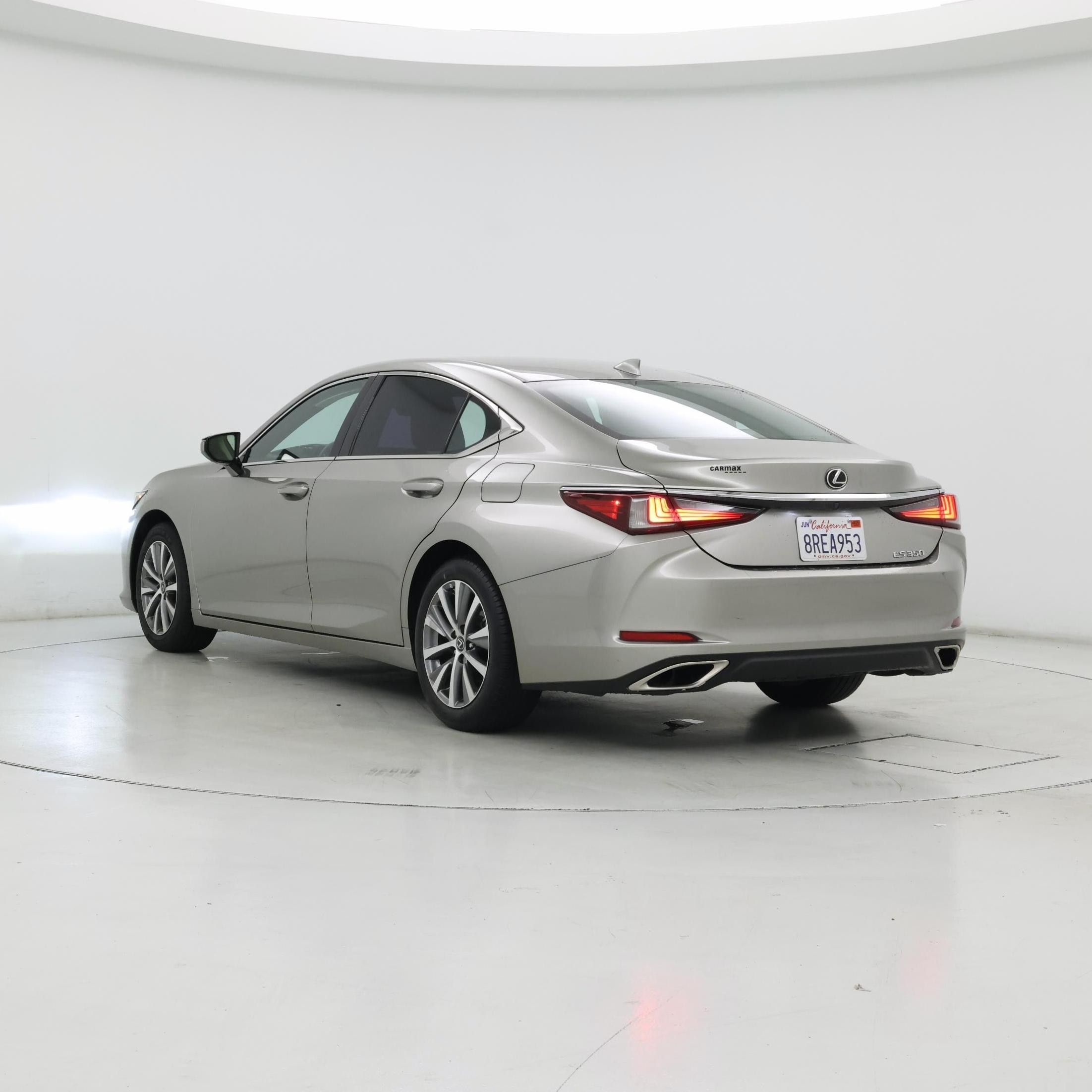 Thumbnail: 2020 Lexus ES - 2