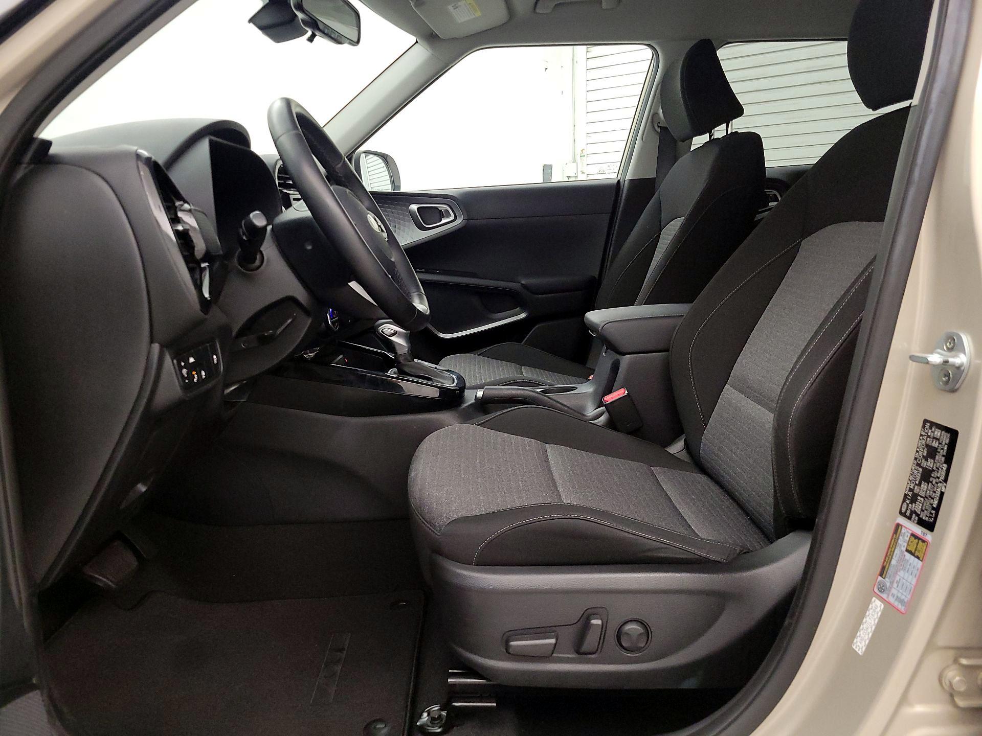 Thumbnail: 2020 Kia Soul - 11