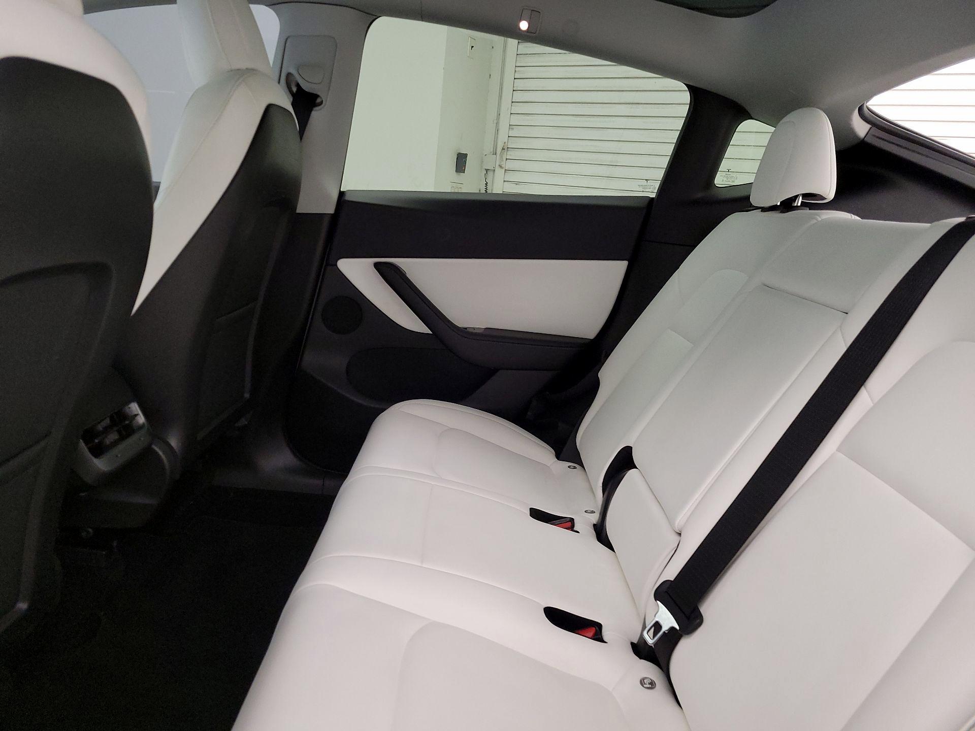Thumbnail: 2021 Tesla Model Y - 18