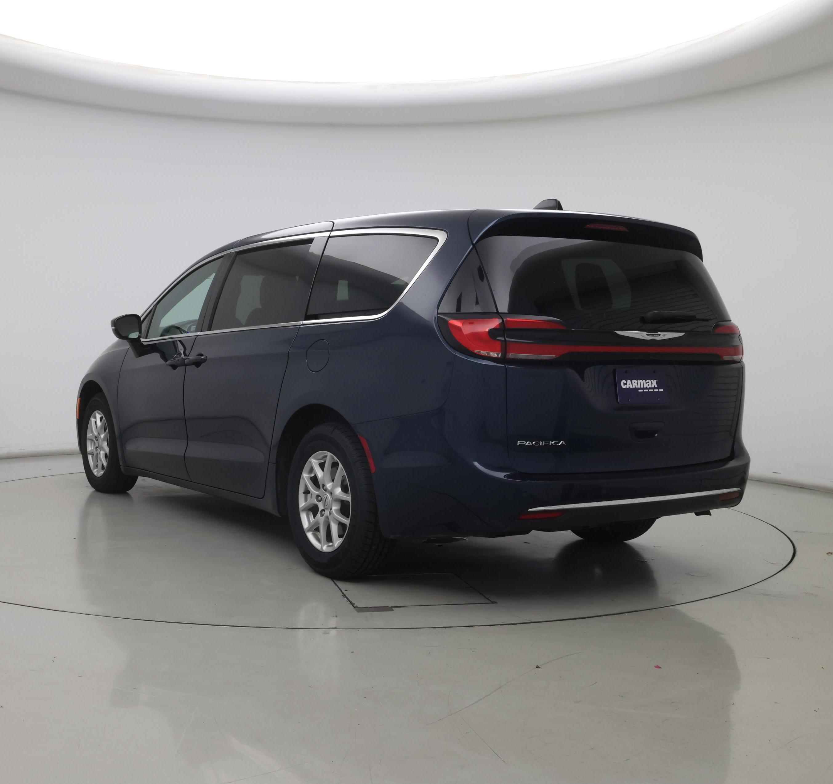 Thumbnail: 2025 Chrysler Pacifica - 2