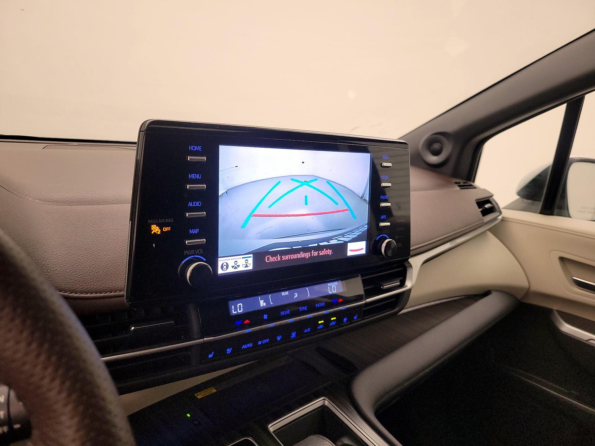 Thumbnail: 2023 Toyota Sienna - 15