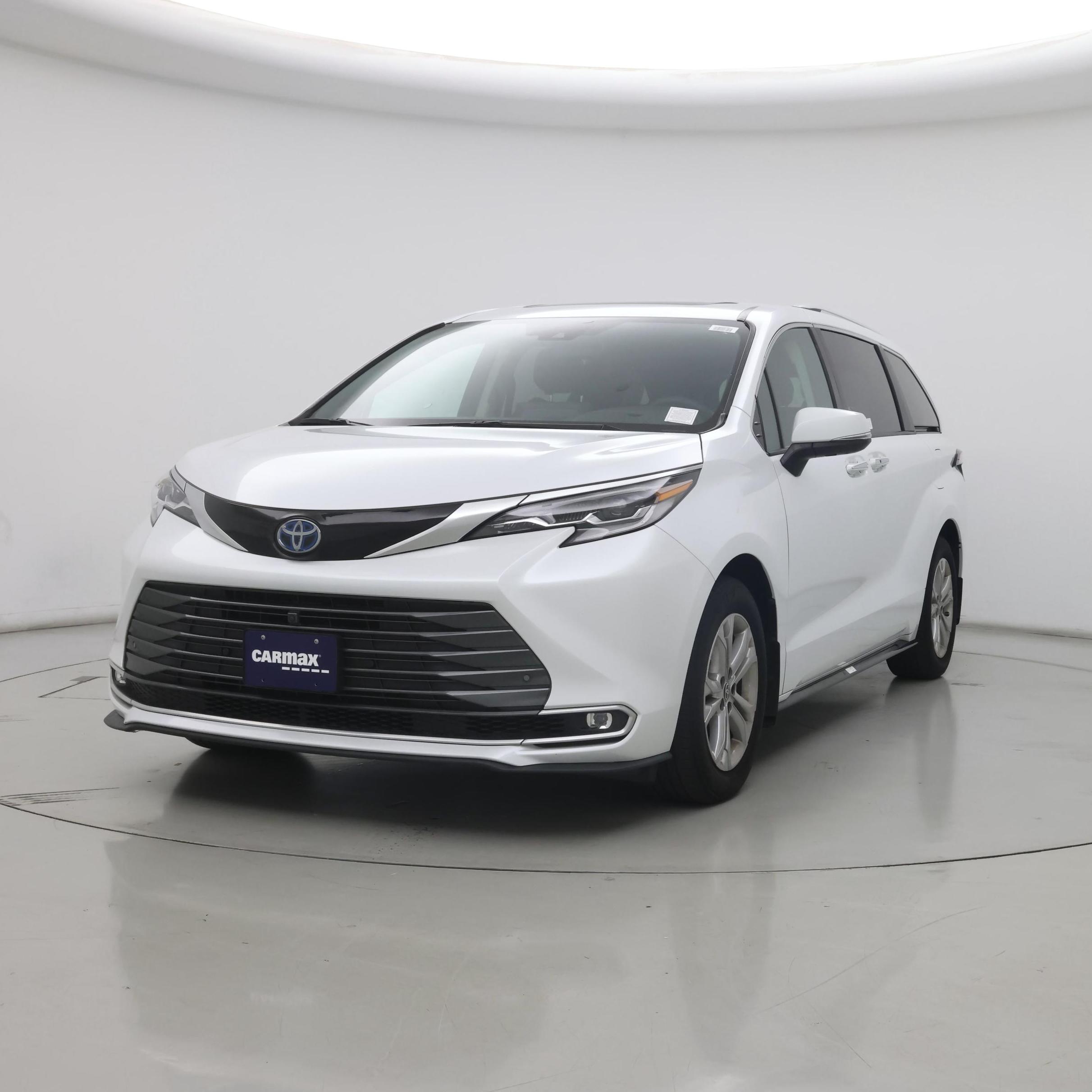 Thumbnail: 2023 Toyota Sienna - 4
