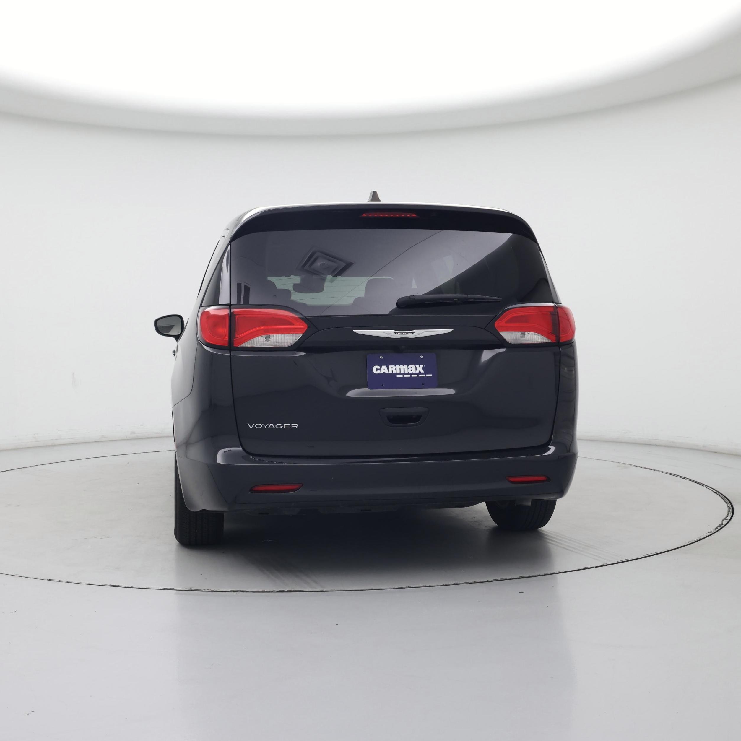 Thumbnail: 2023 Chrysler Voyager - 6