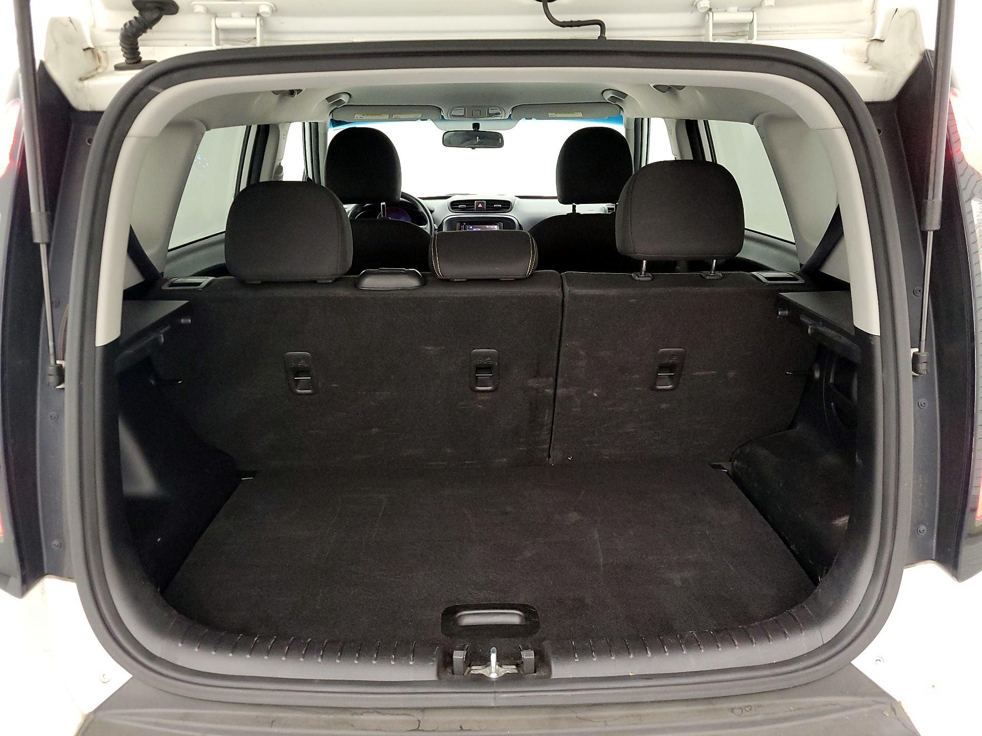 Thumbnail: 2014 Kia Soul - 19
