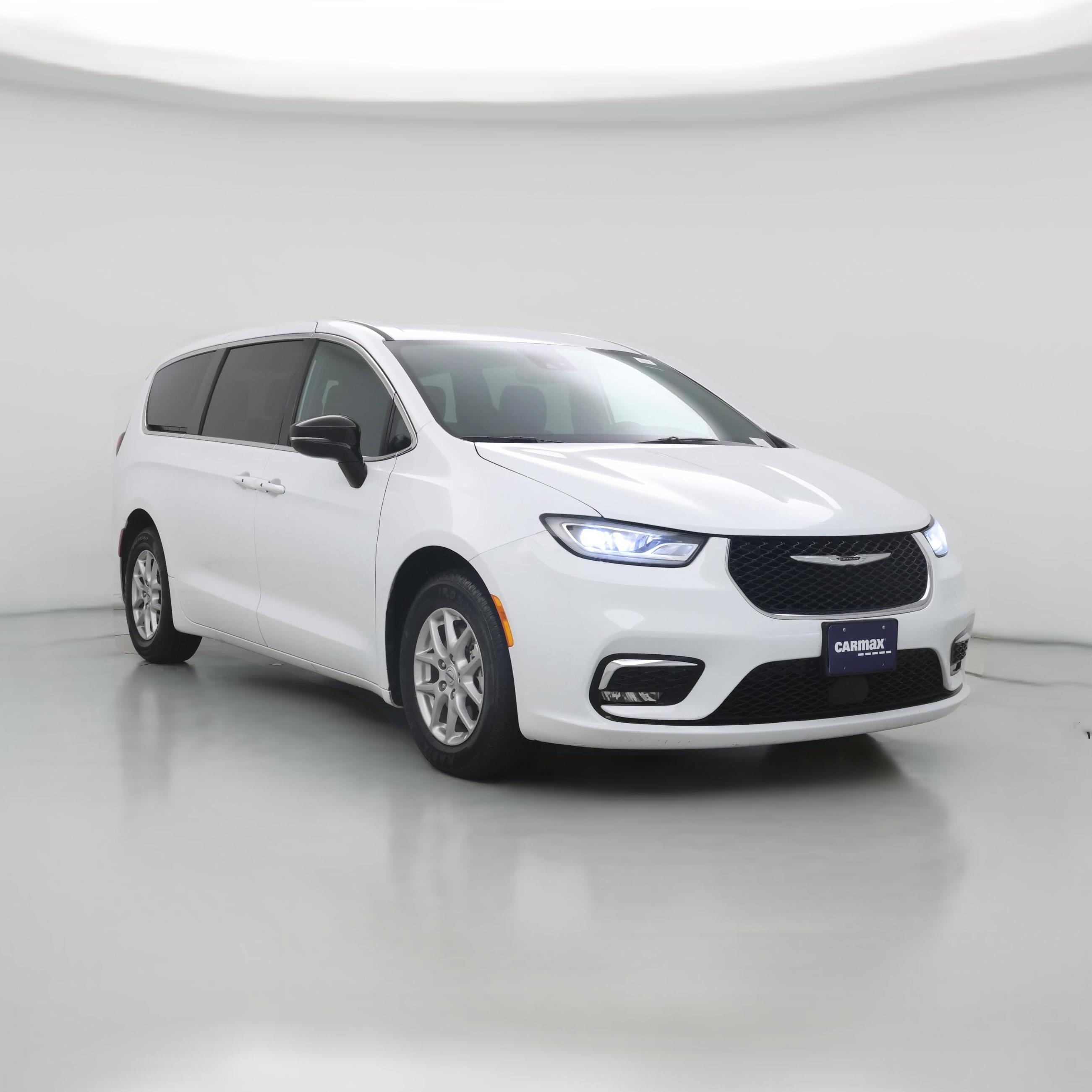 Thumbnail: 2025 Chrysler Pacifica - 1