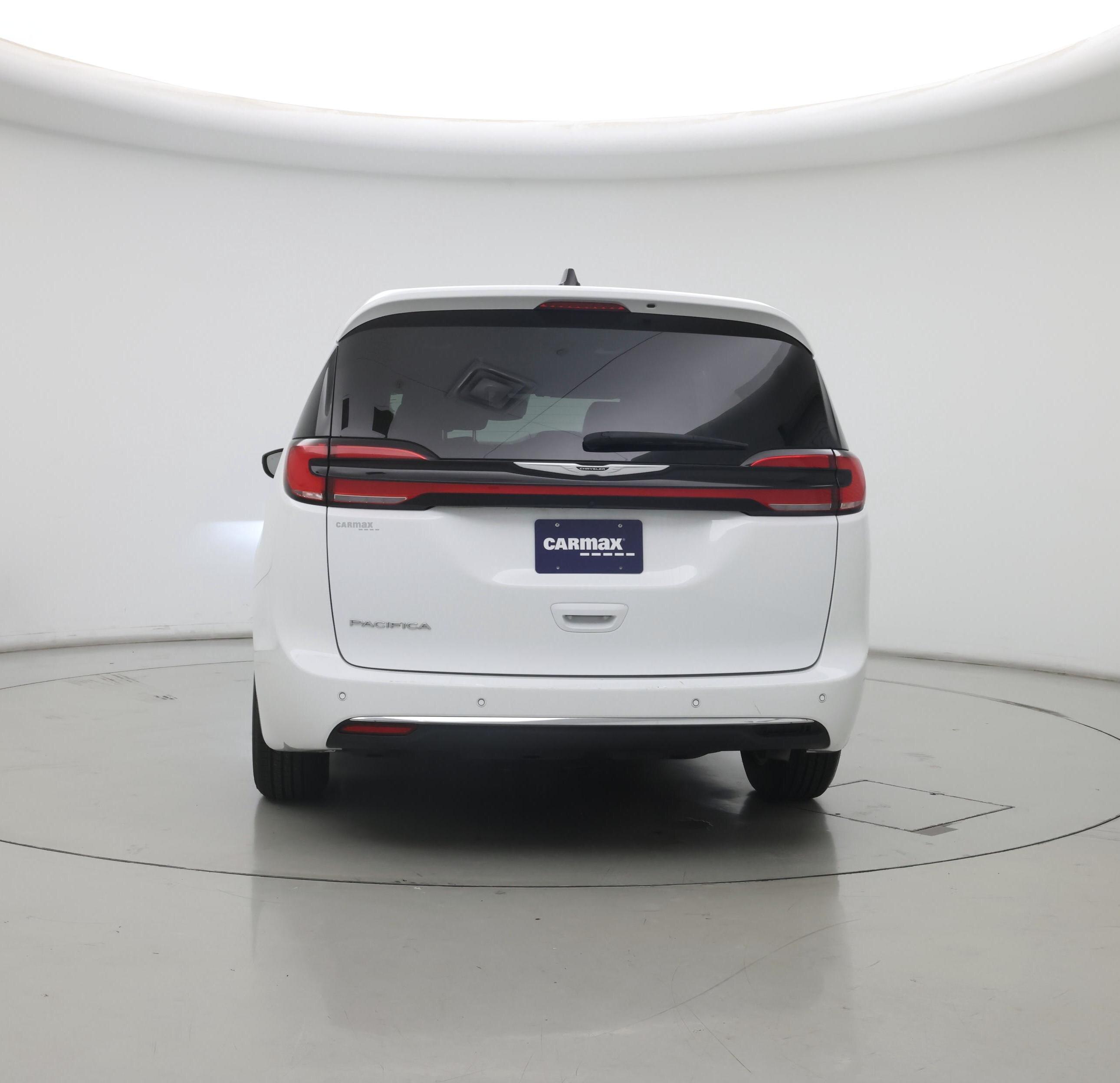 Thumbnail: 2025 Chrysler Pacifica - 6