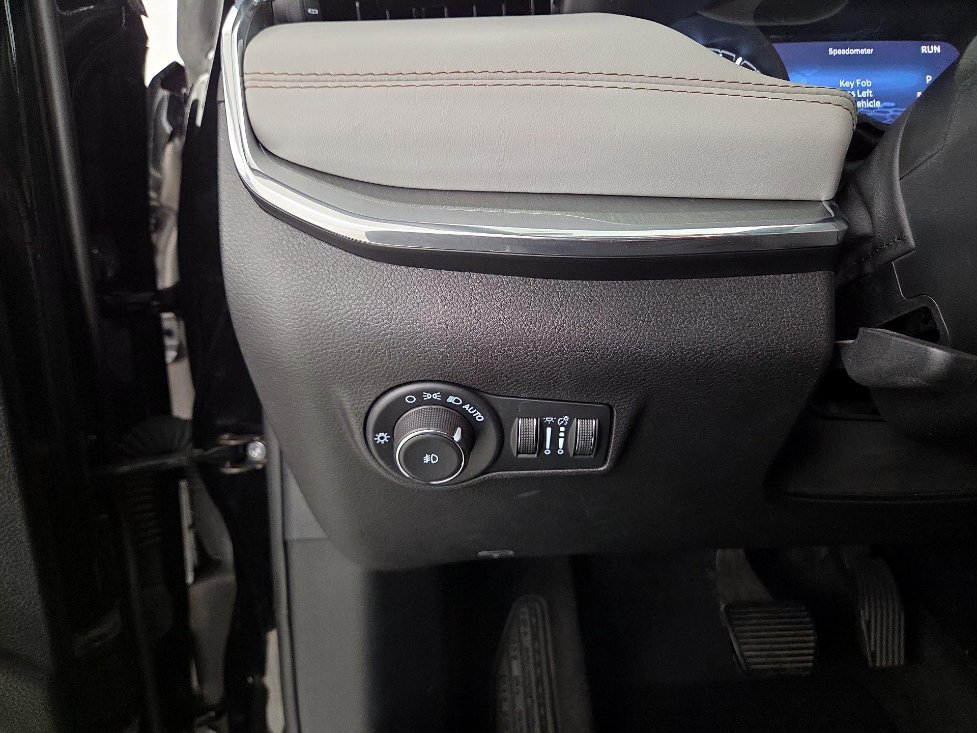 Thumbnail: 2023 Jeep Compass - 13
