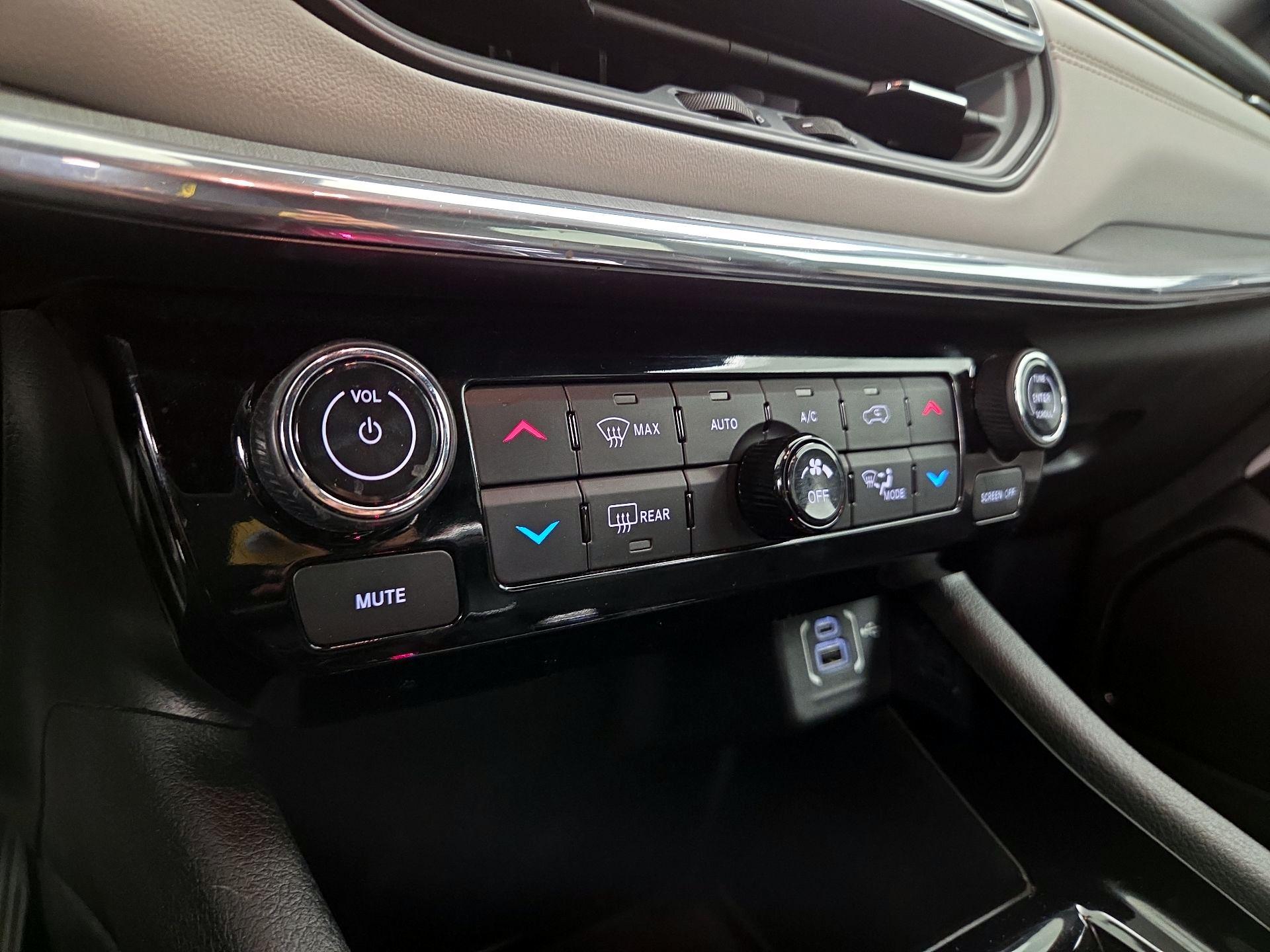 Thumbnail: 2023 Jeep Compass - 16