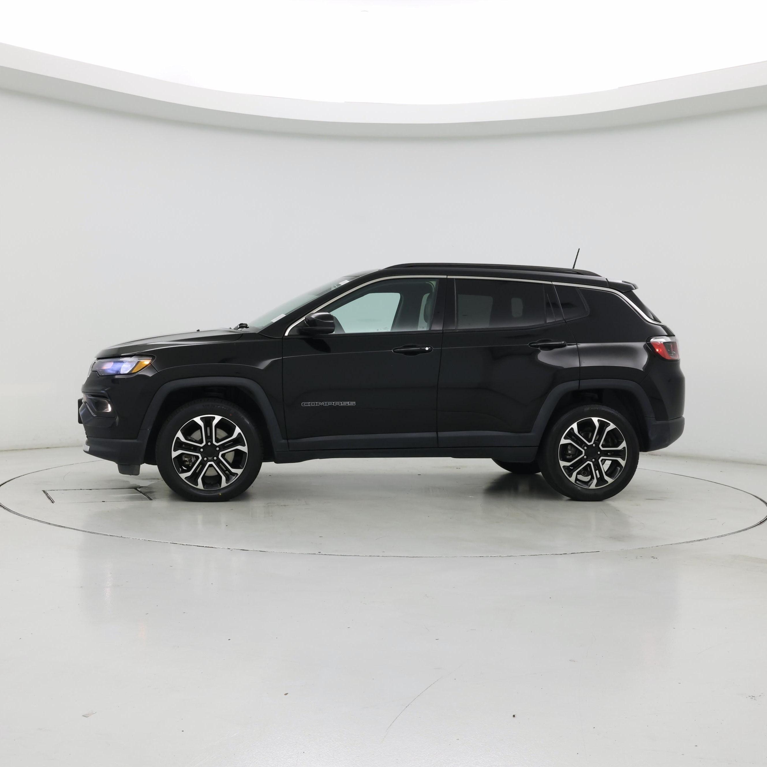 Thumbnail: 2023 Jeep Compass - 3
