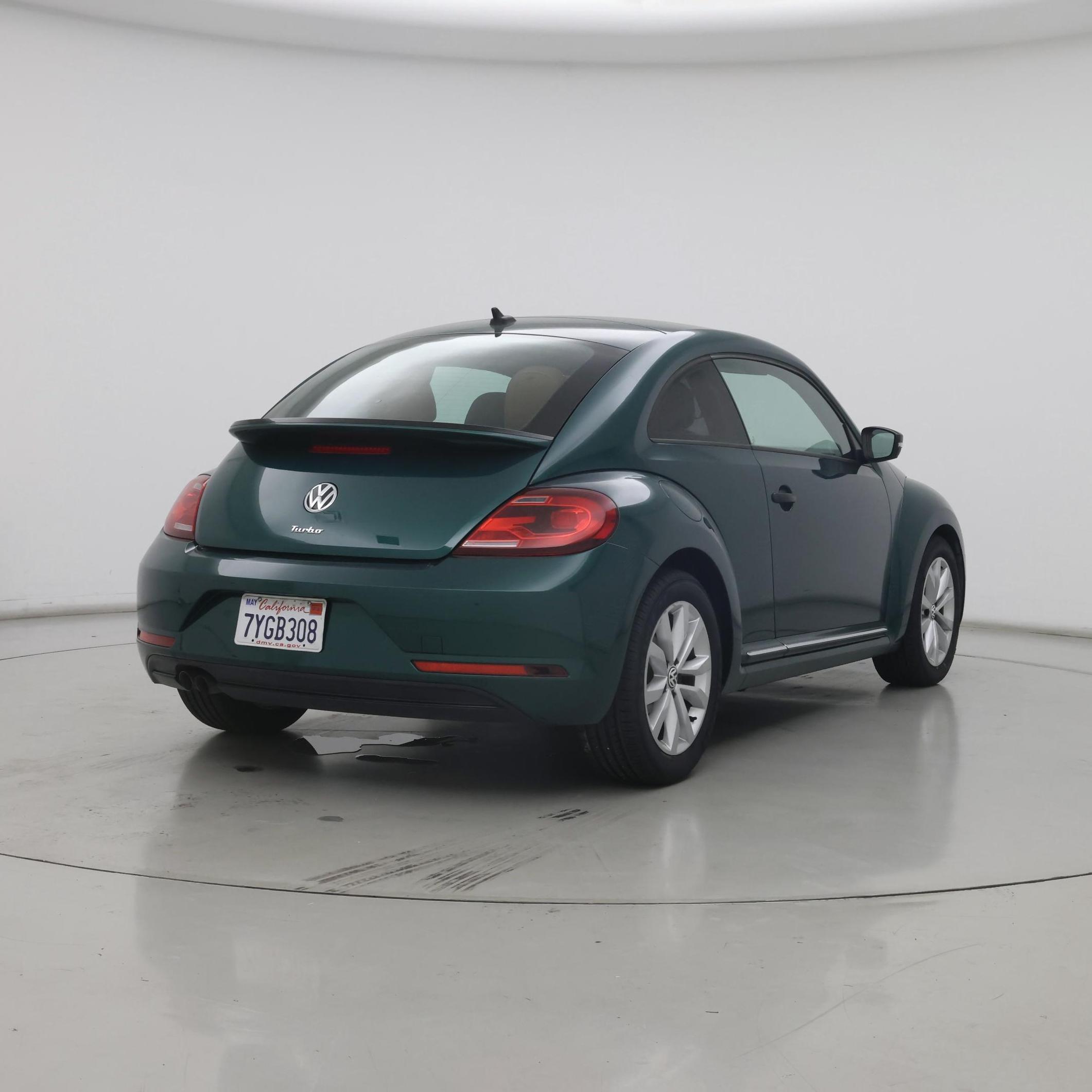 Thumbnail: 2017 Volkswagen Beetle - 8
