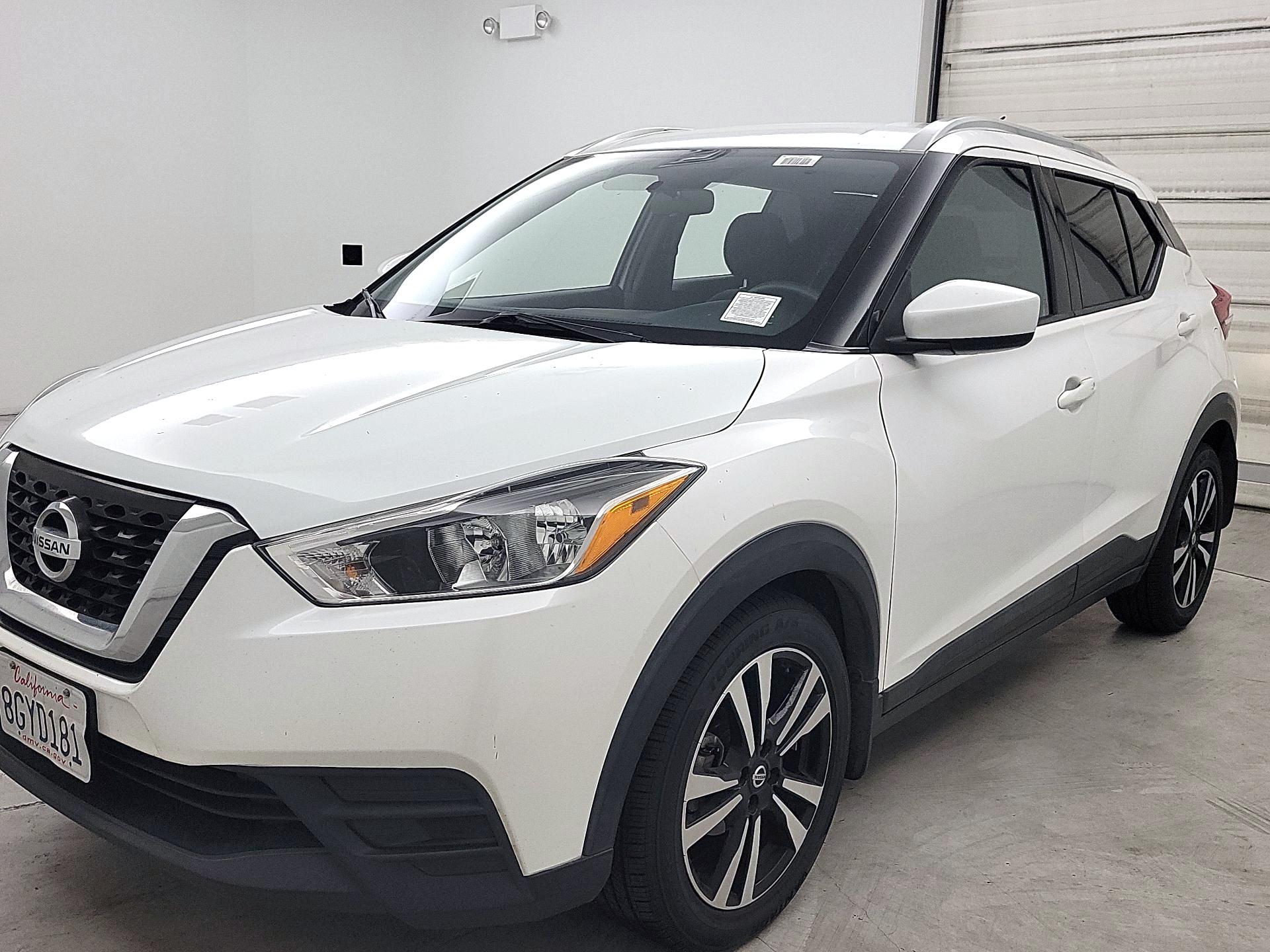 Thumbnail: 2018 Nissan Kicks - 3