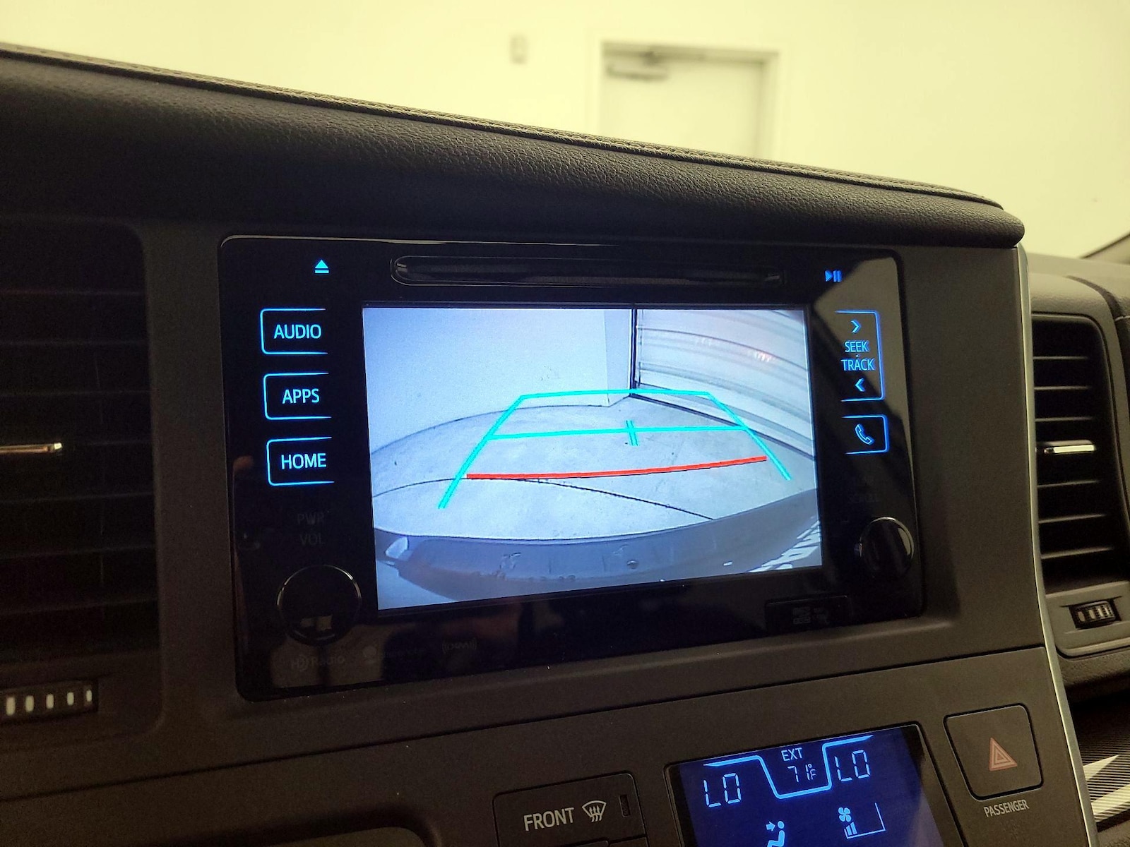 2016 Toyota Sienna SE - Photo 13