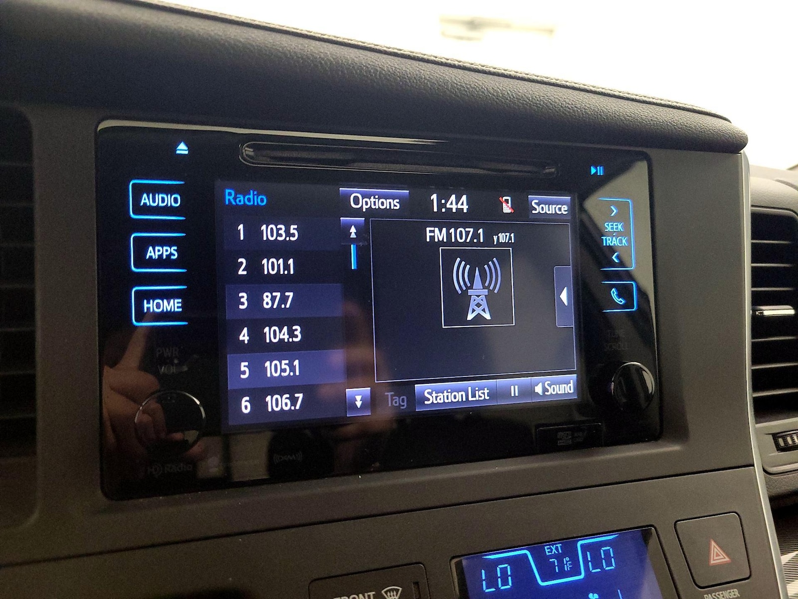 2016 Toyota Sienna SE - Photo 14