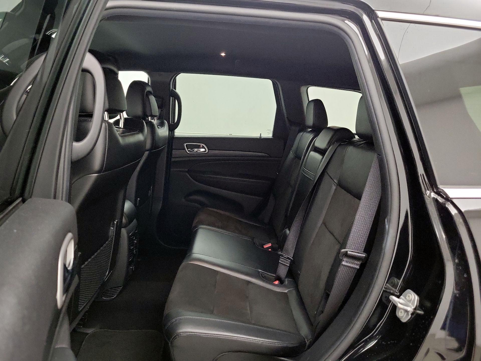 Thumbnail: 2021 Jeep Grand Cherokee - 19