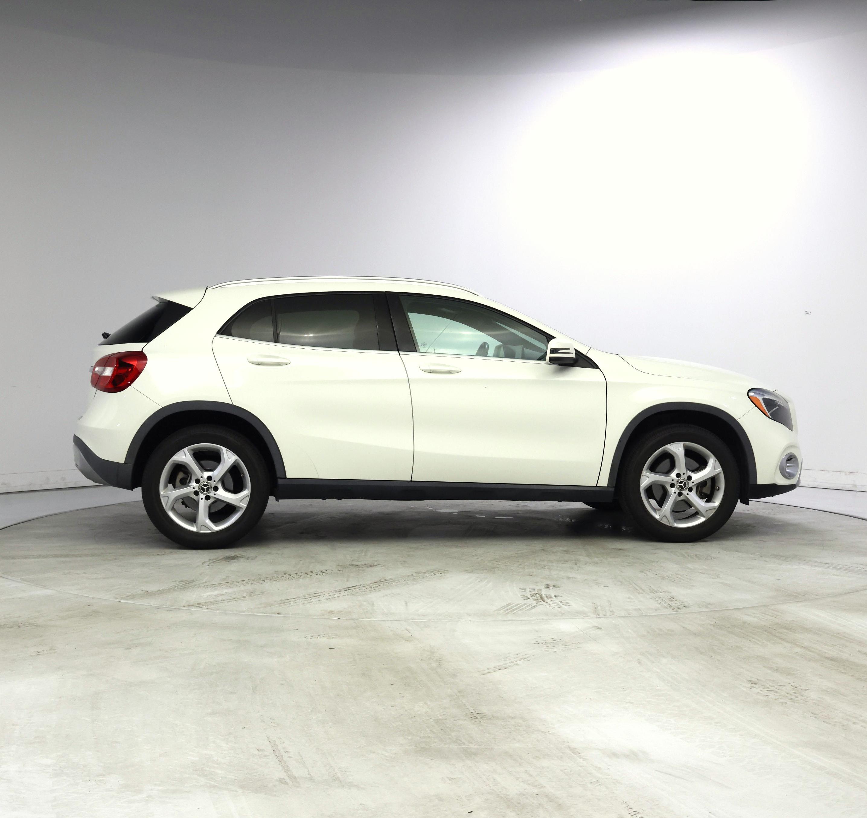 Thumbnail: 2018 Mercedes-Benz GLA - 7