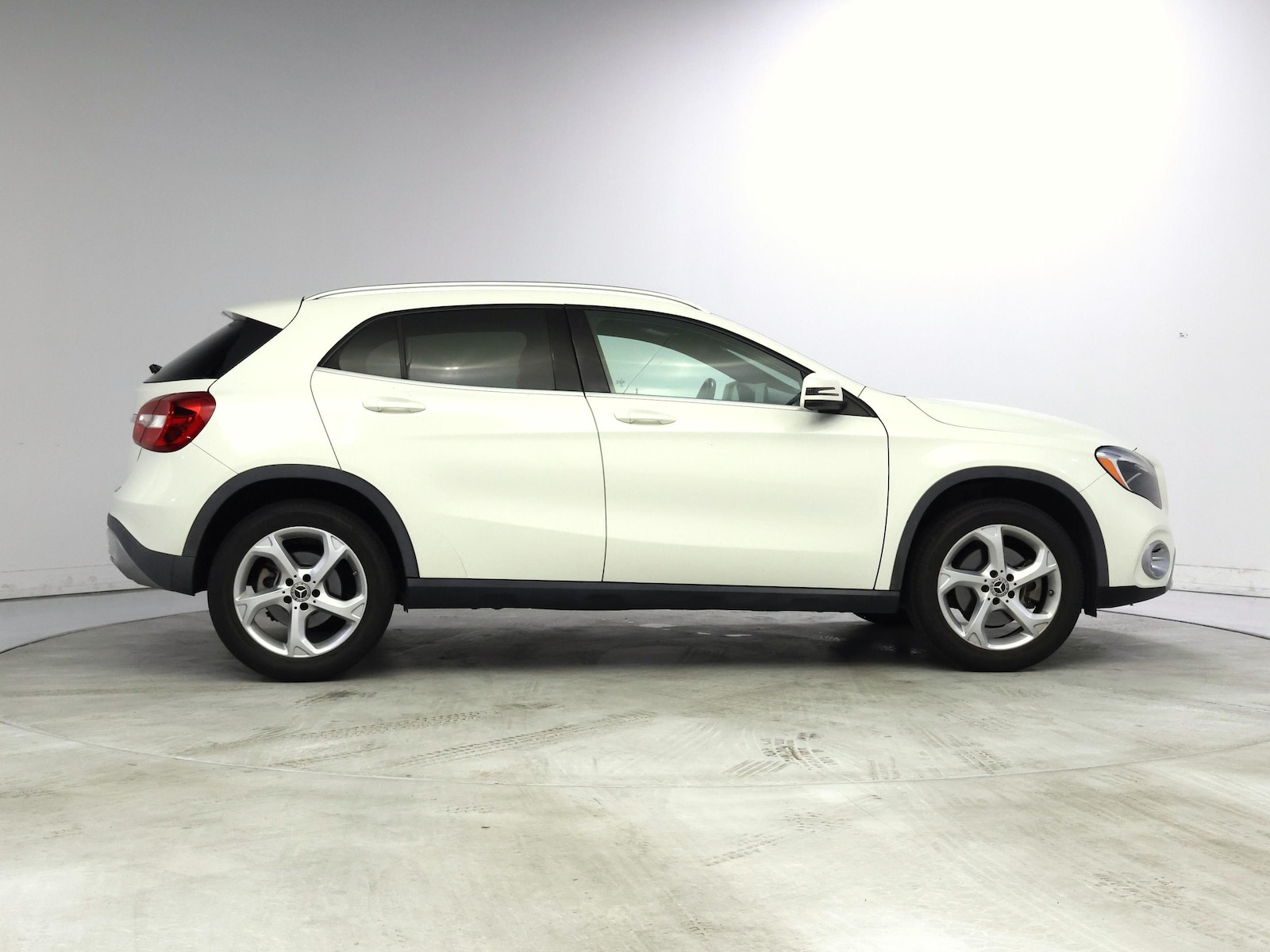 2018 Mercedes-Benz GLA-Class GLA250 - Photo 8