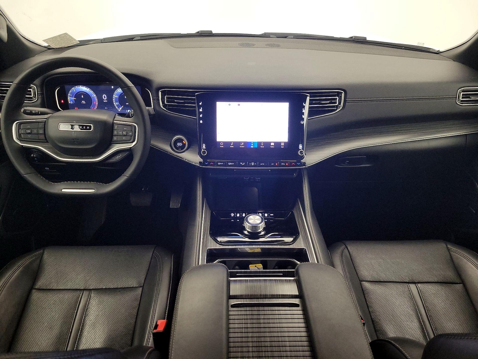 2024 Jeep Wagoneer L Series II - Photo 10