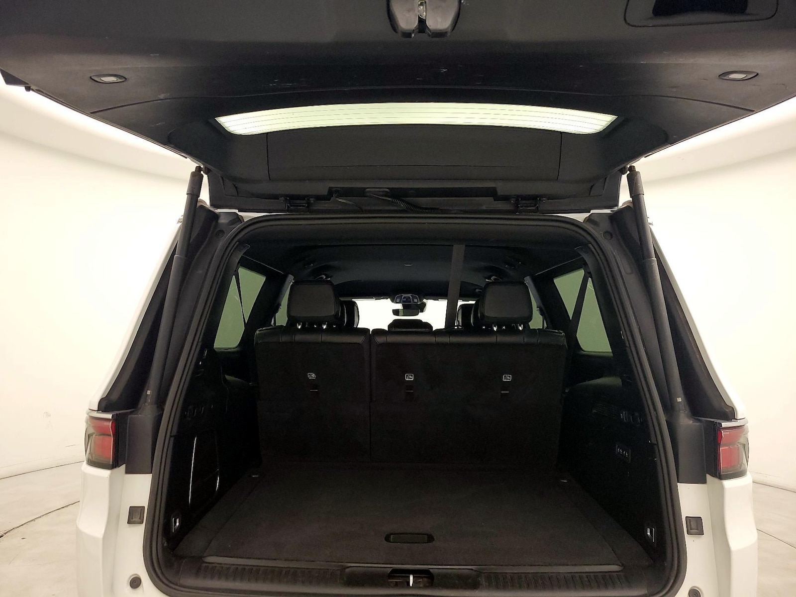 2024 Jeep Wagoneer L Series II - Photo 23