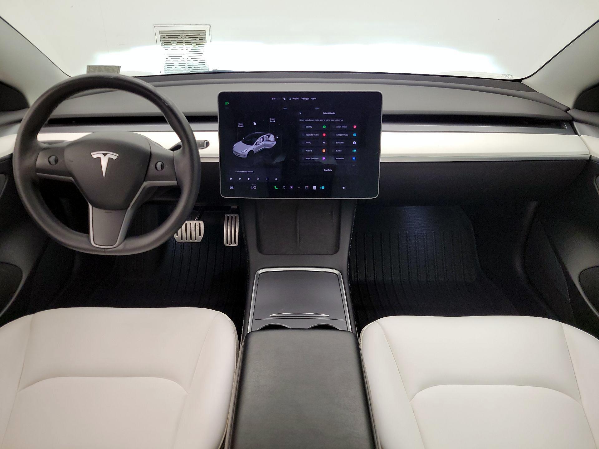 Thumbnail: 2022 Tesla Model 3 - 9
