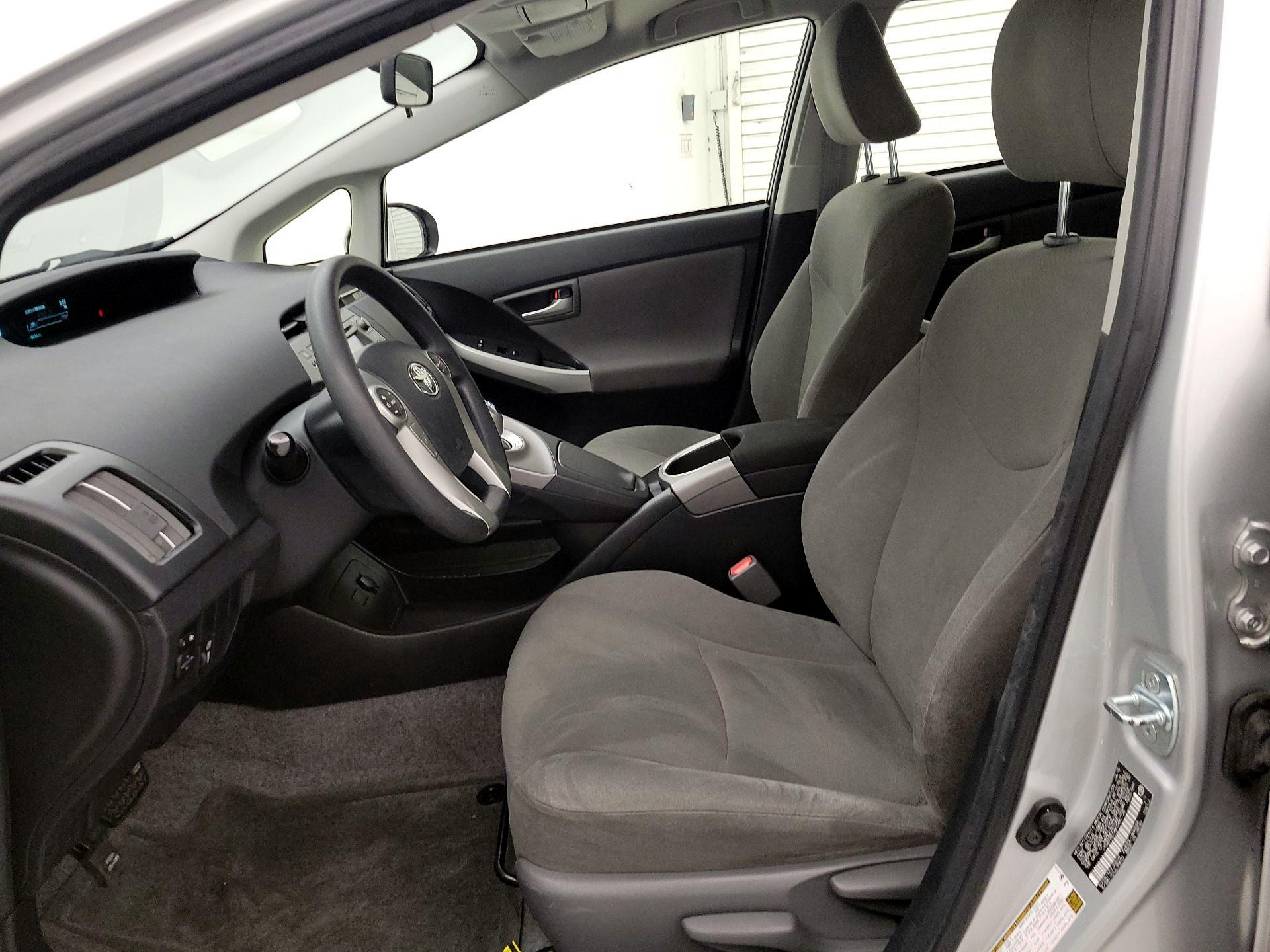 Thumbnail: 2015 Toyota Prius - 11