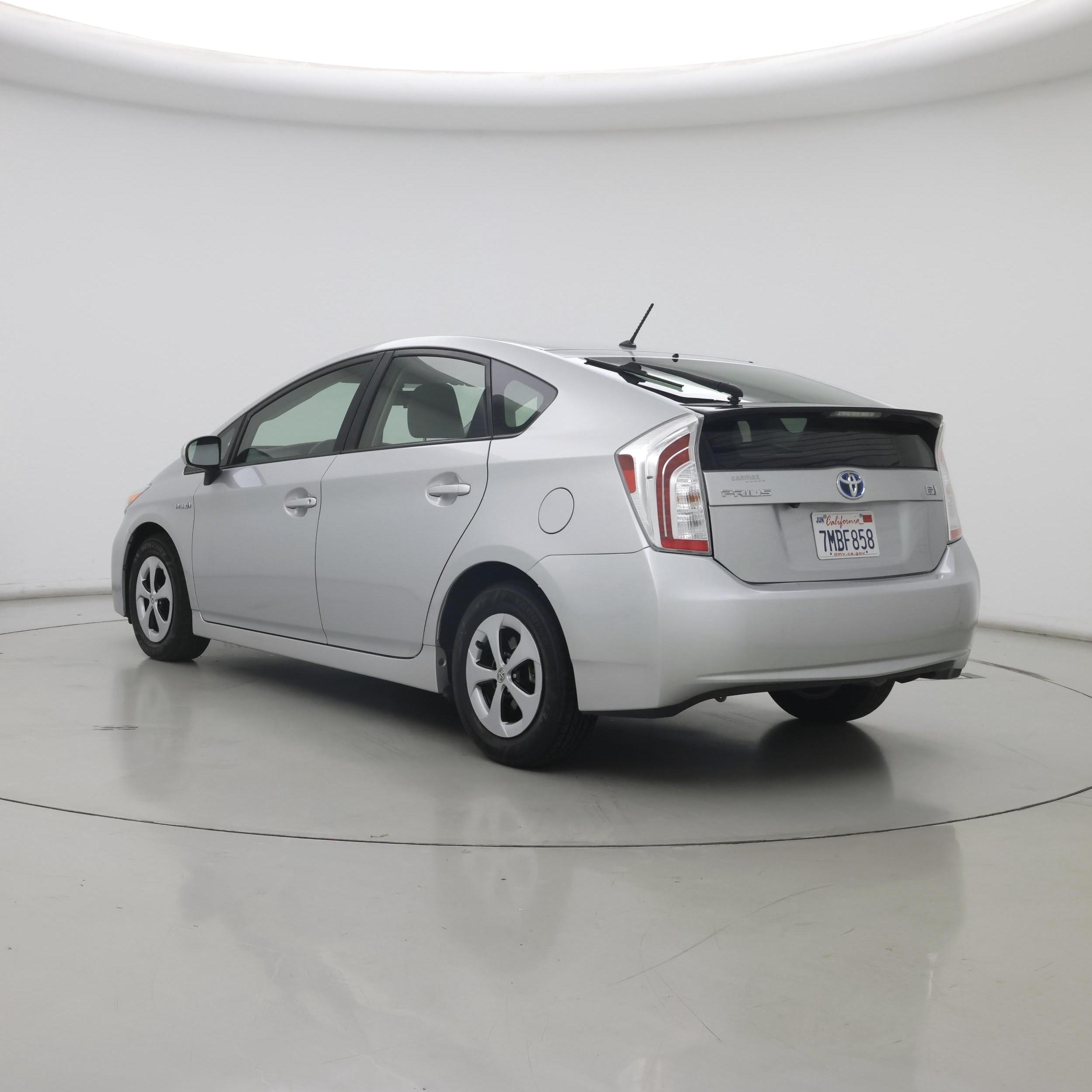 Thumbnail: 2015 Toyota Prius - 2