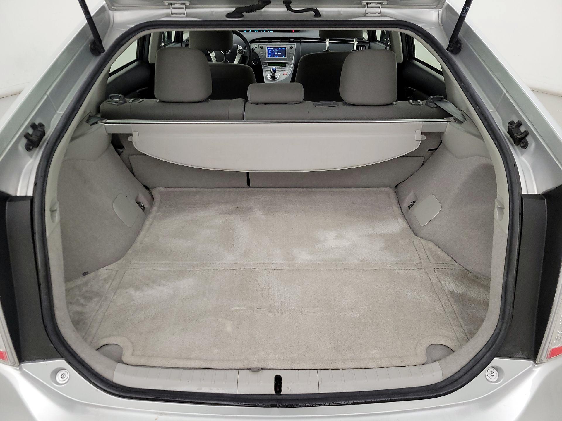 Thumbnail: 2015 Toyota Prius - 20