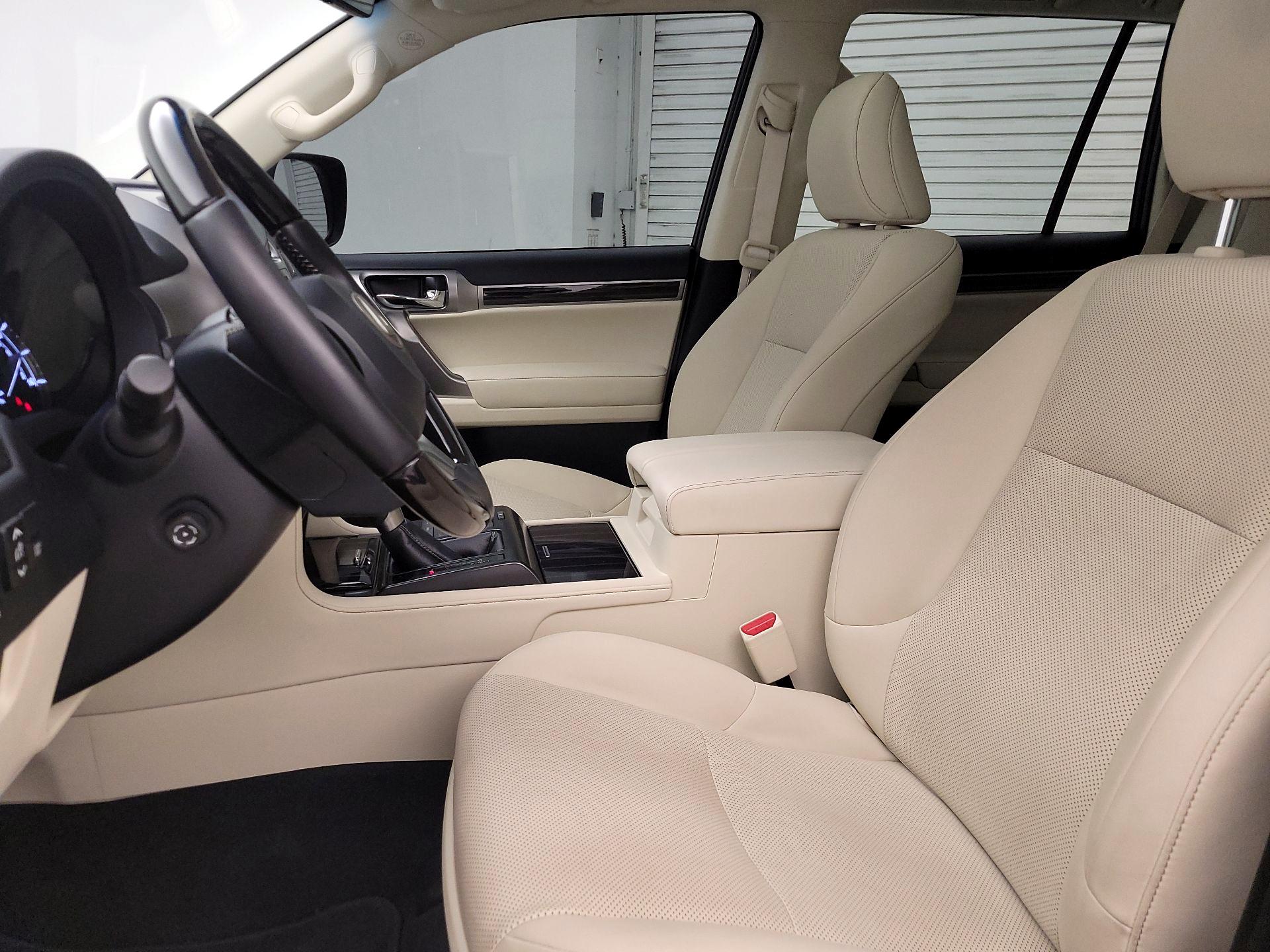 Thumbnail: 2023 Lexus GX - 11