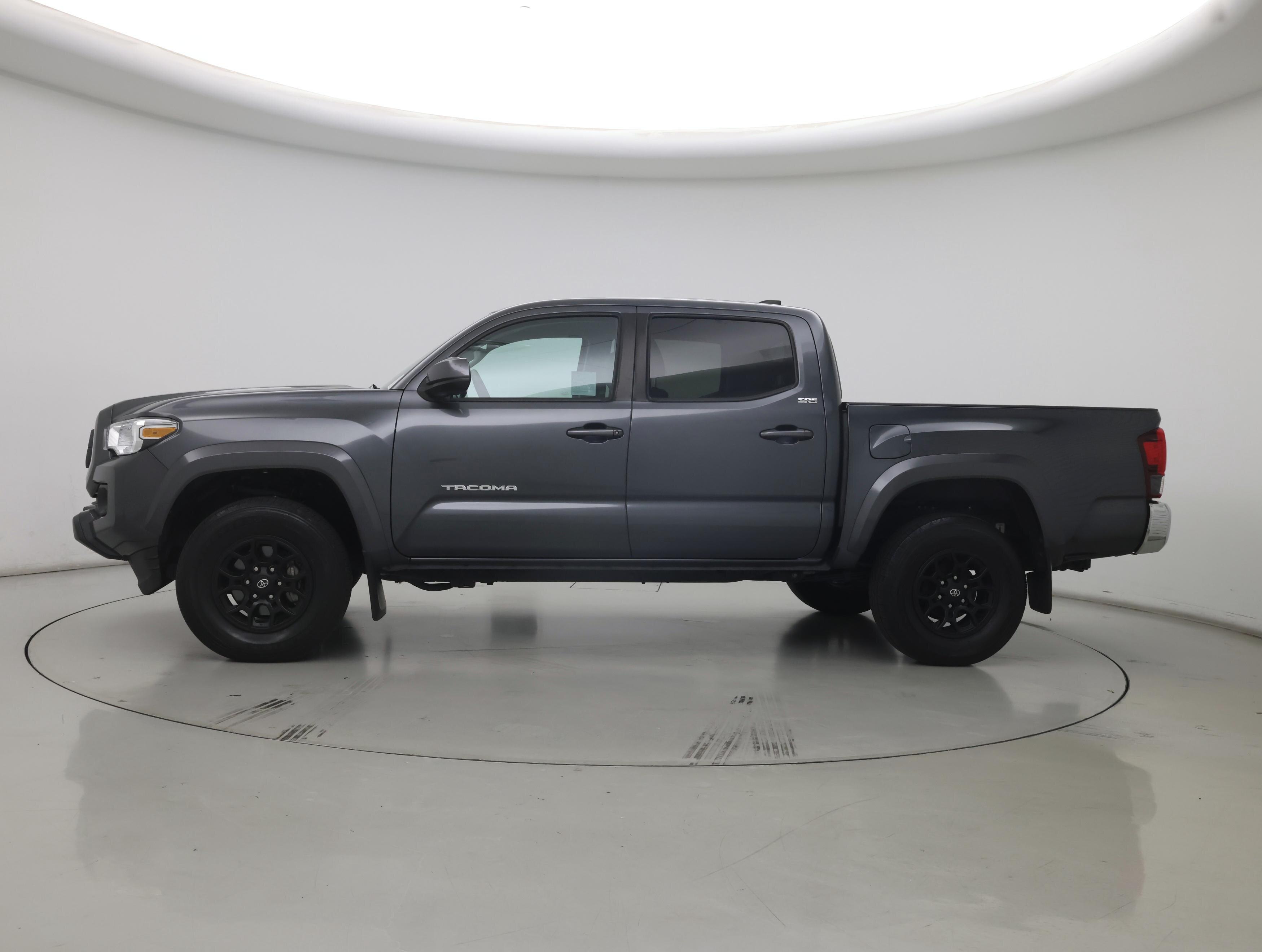 Thumbnail: 2022 Toyota Tacoma - 3