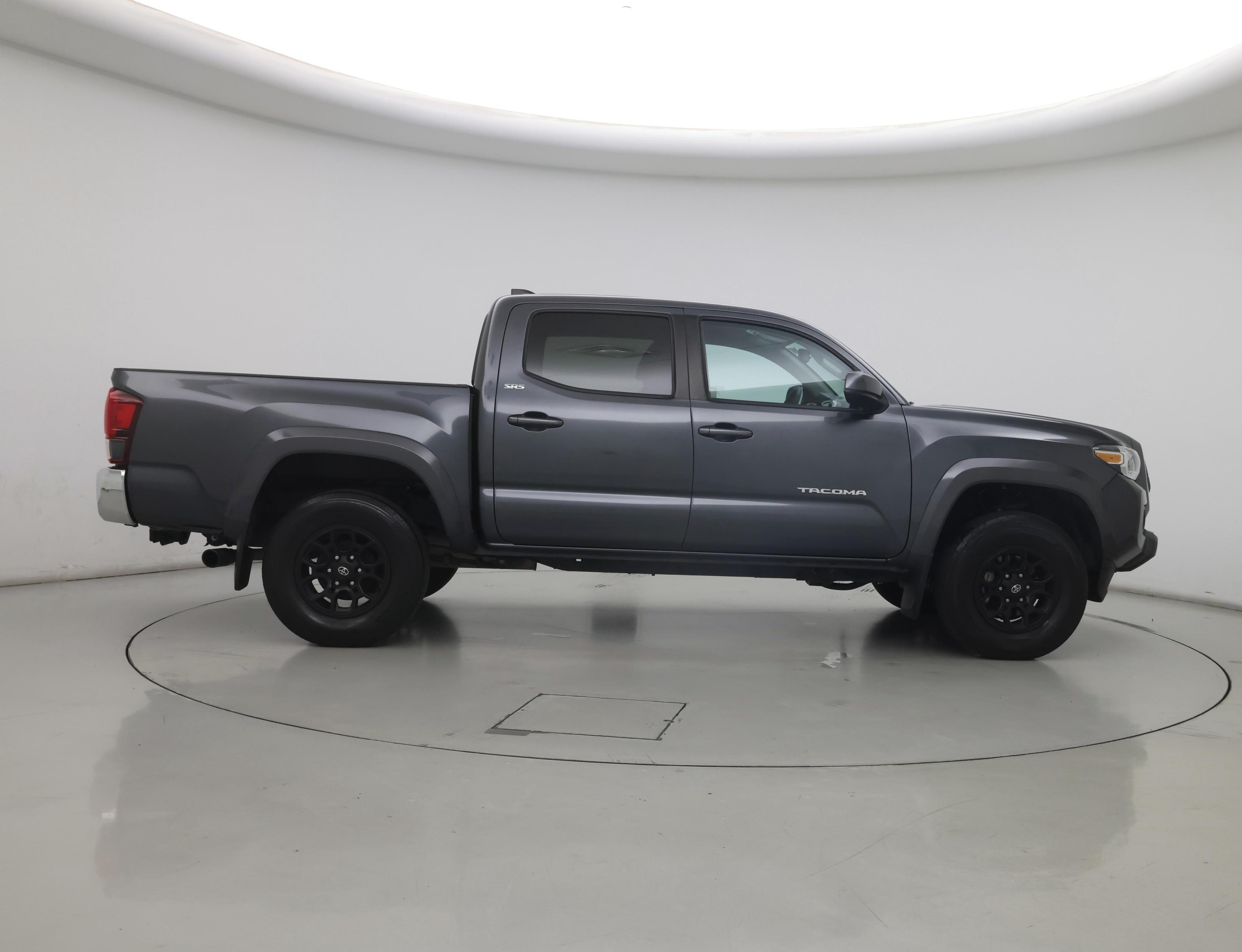 Thumbnail: 2022 Toyota Tacoma - 7