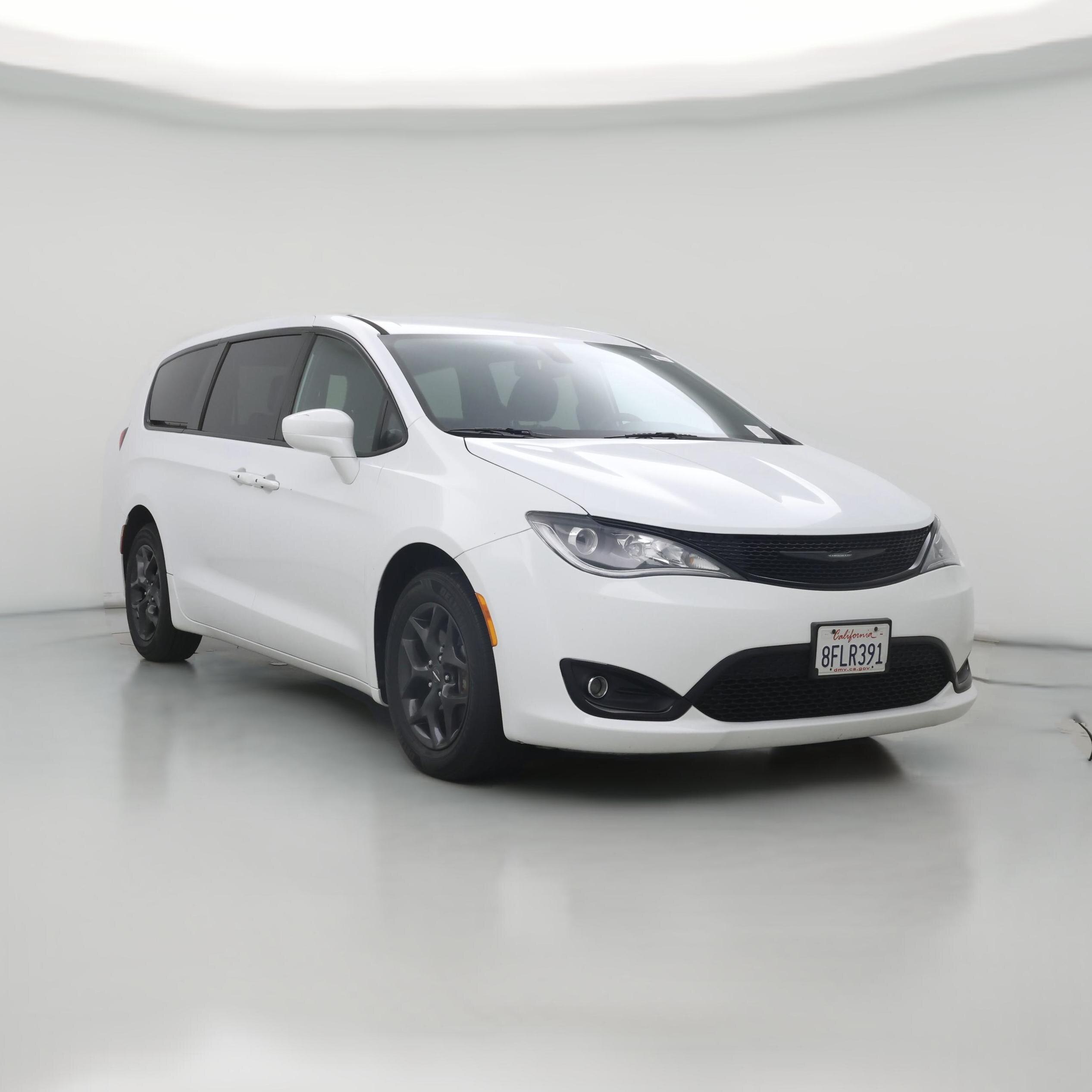 Thumbnail: 2018 Chrysler Pacifica - 1