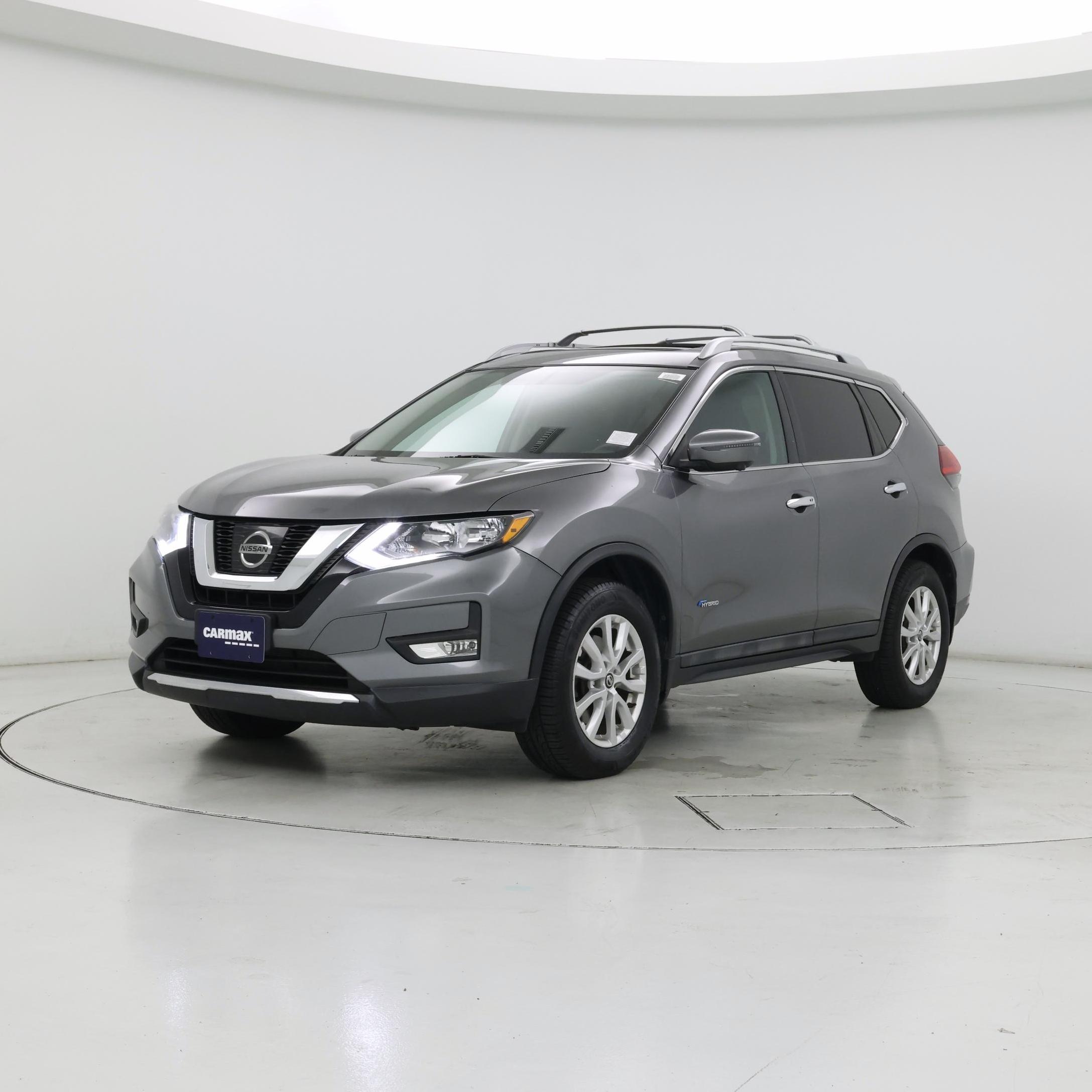 Thumbnail: 2017 Nissan Rogue - 4