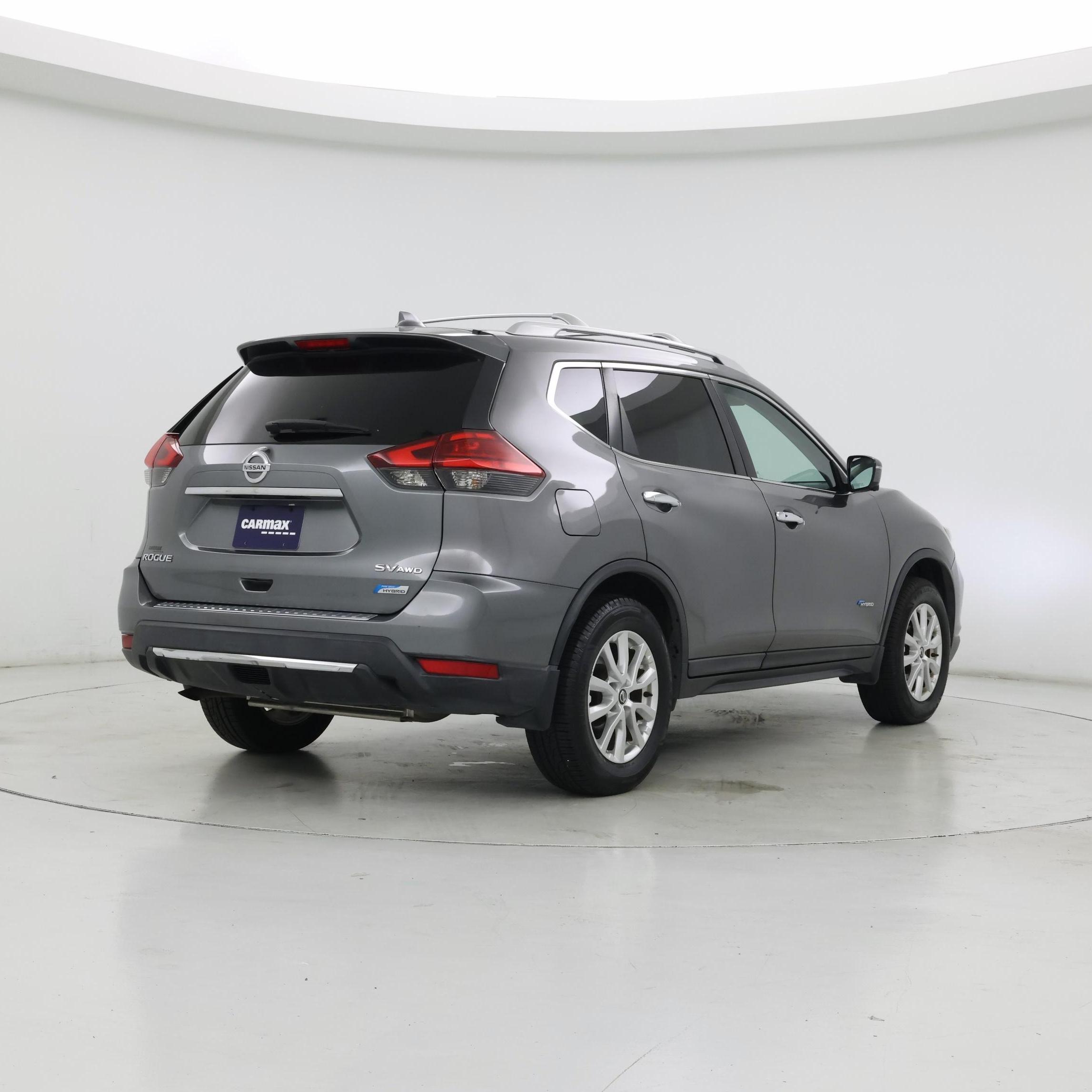 Thumbnail: 2017 Nissan Rogue - 8