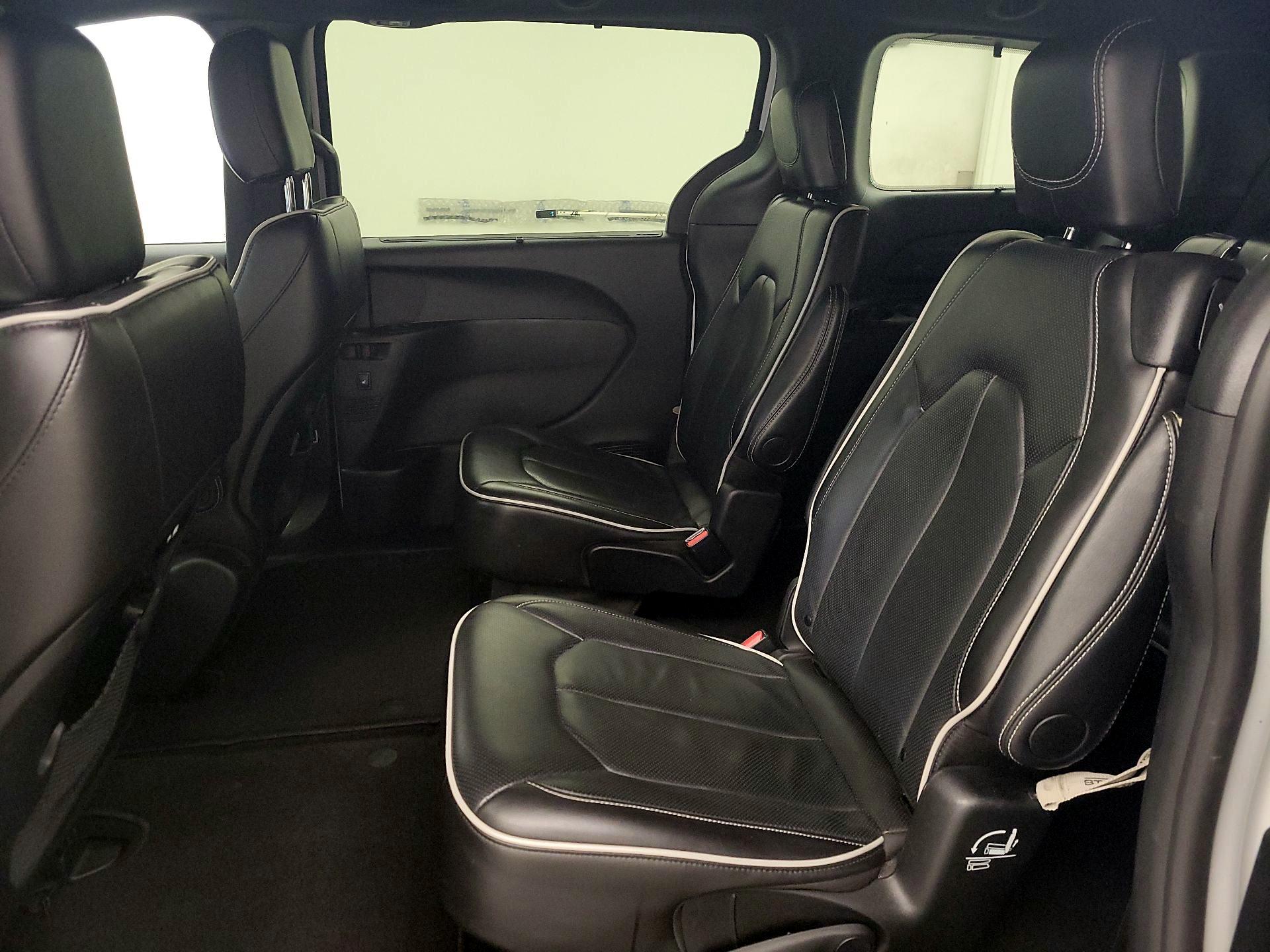 Thumbnail: 2025 Chrysler Pacifica - 20