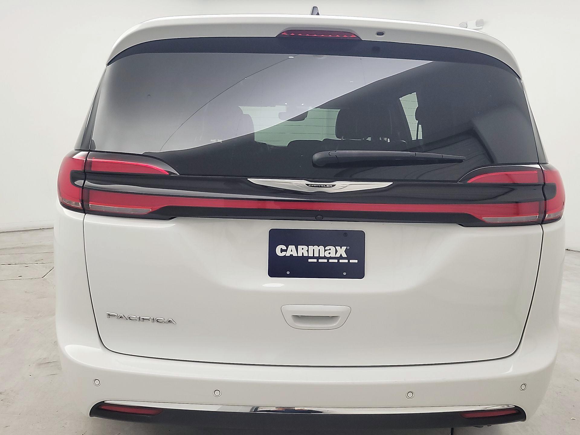 Thumbnail: 2025 Chrysler Pacifica - 6