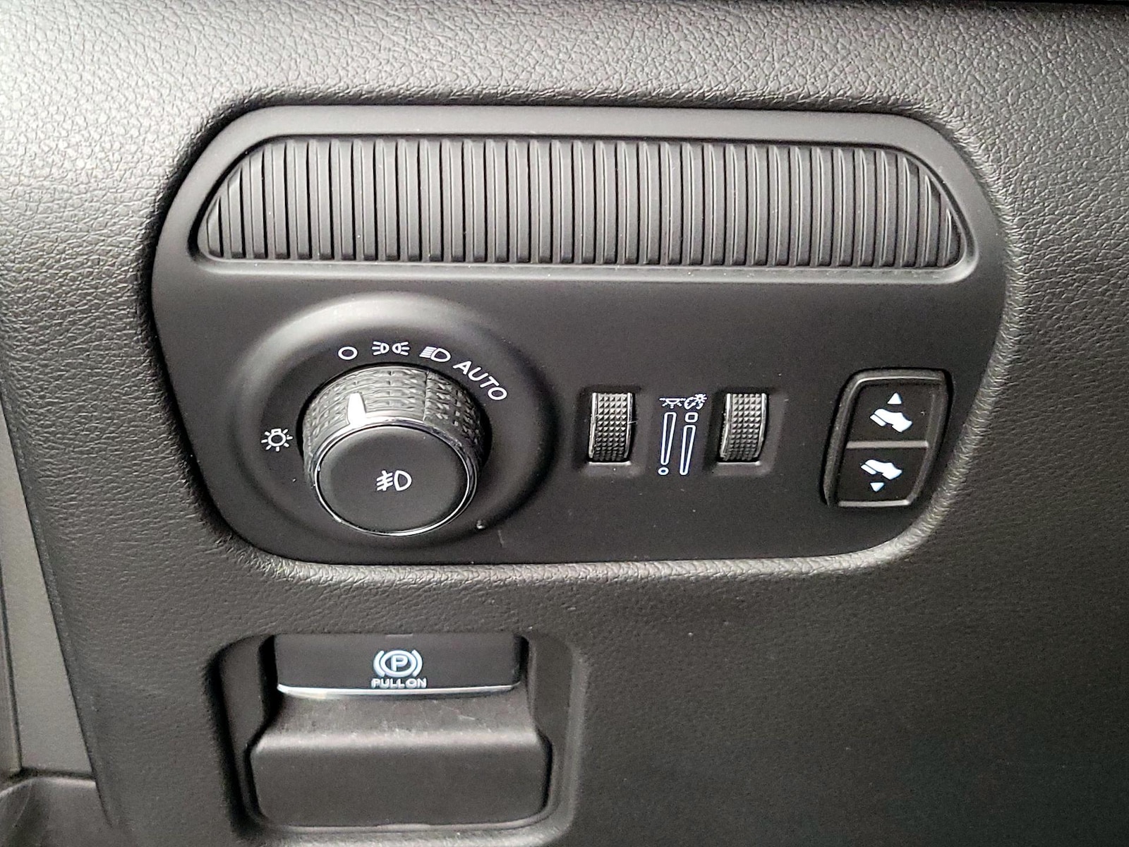 2024 Jeep Grand Wagoneer L Series I - Photo 14
