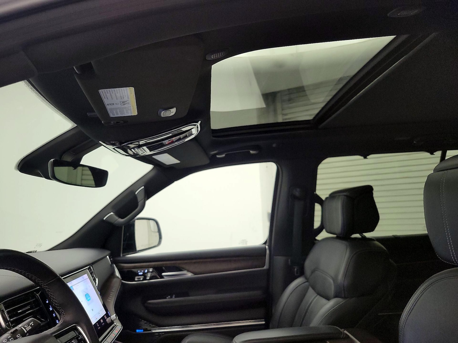 2024 Jeep Grand Wagoneer L Series I - Photo 20